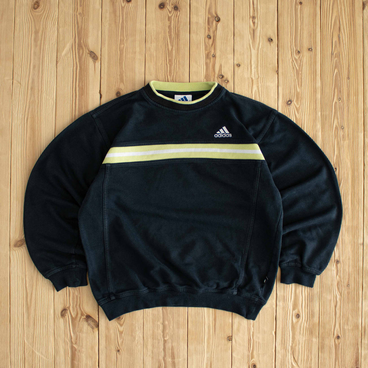 (S) Adidas Vintage Essential Embroidered Sweatshirt Black