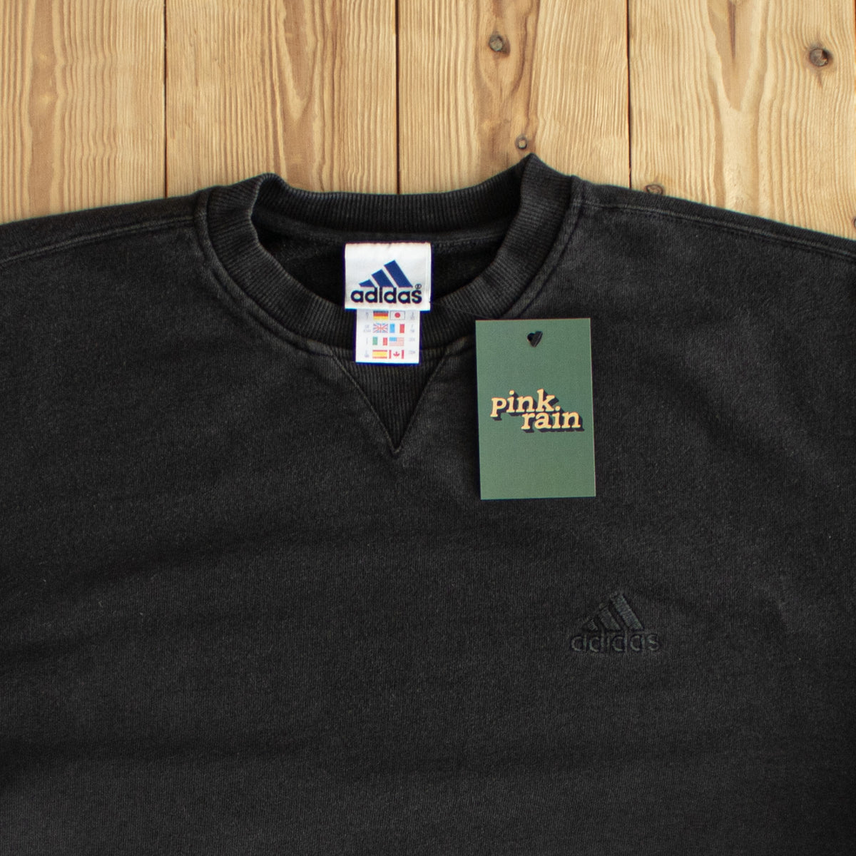 (L) Adidas Vintage Essential Embroidered Sweatshirt Black