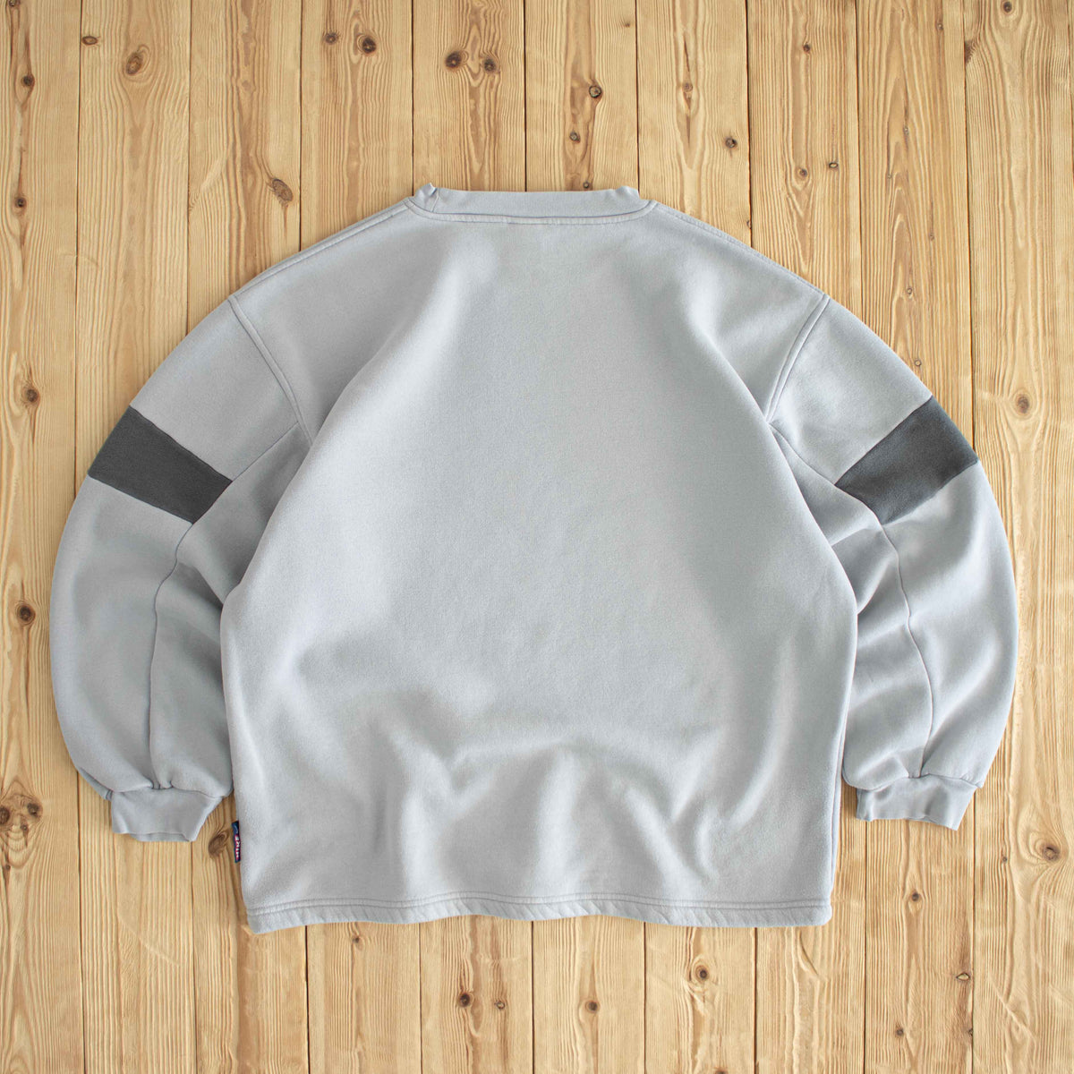 (L/XL) Nike Spell Out Vintage Embroidered Sweatshirt Gray
