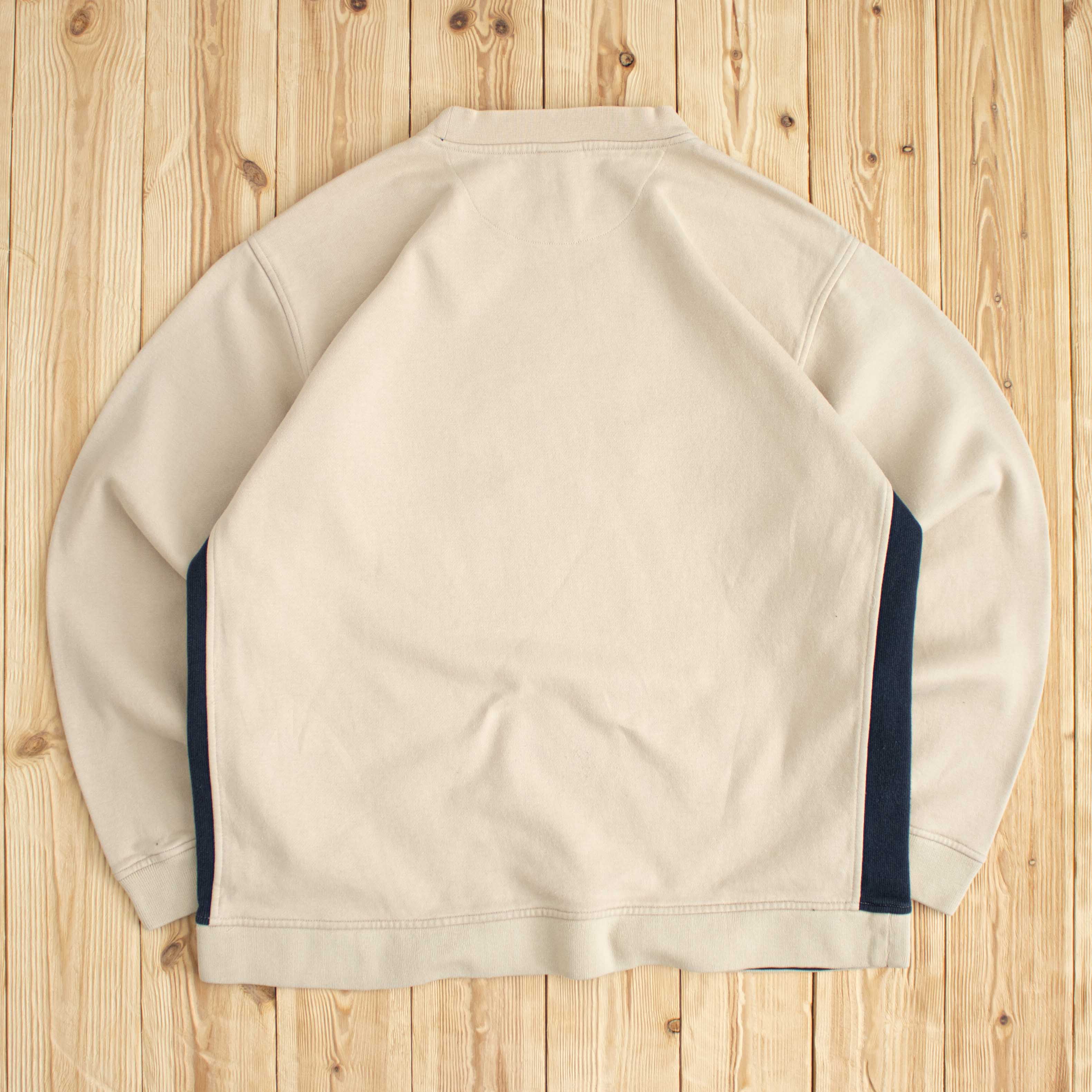 (L) Vintage Nike Spell Out Embroidered Sweatshirt