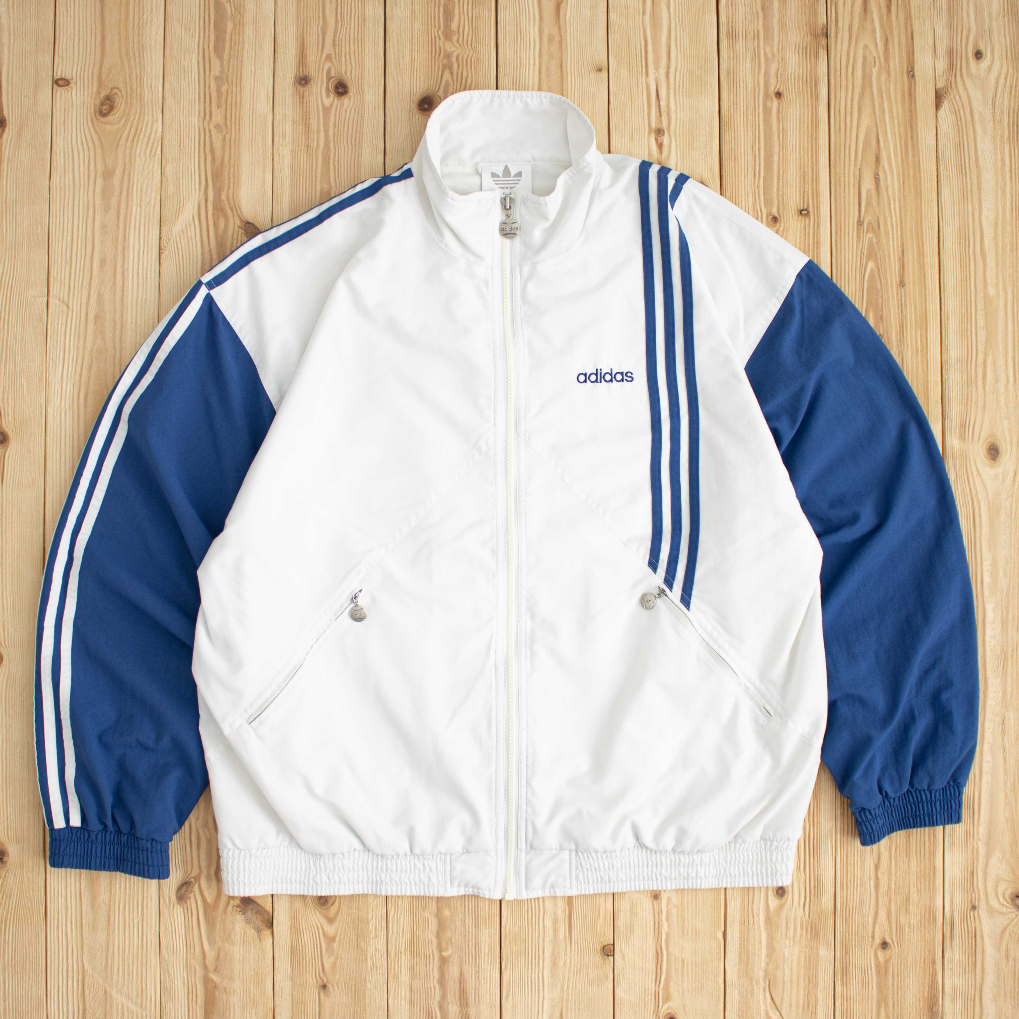 (L) Vintage Adidas Essential Embroidered Jacket