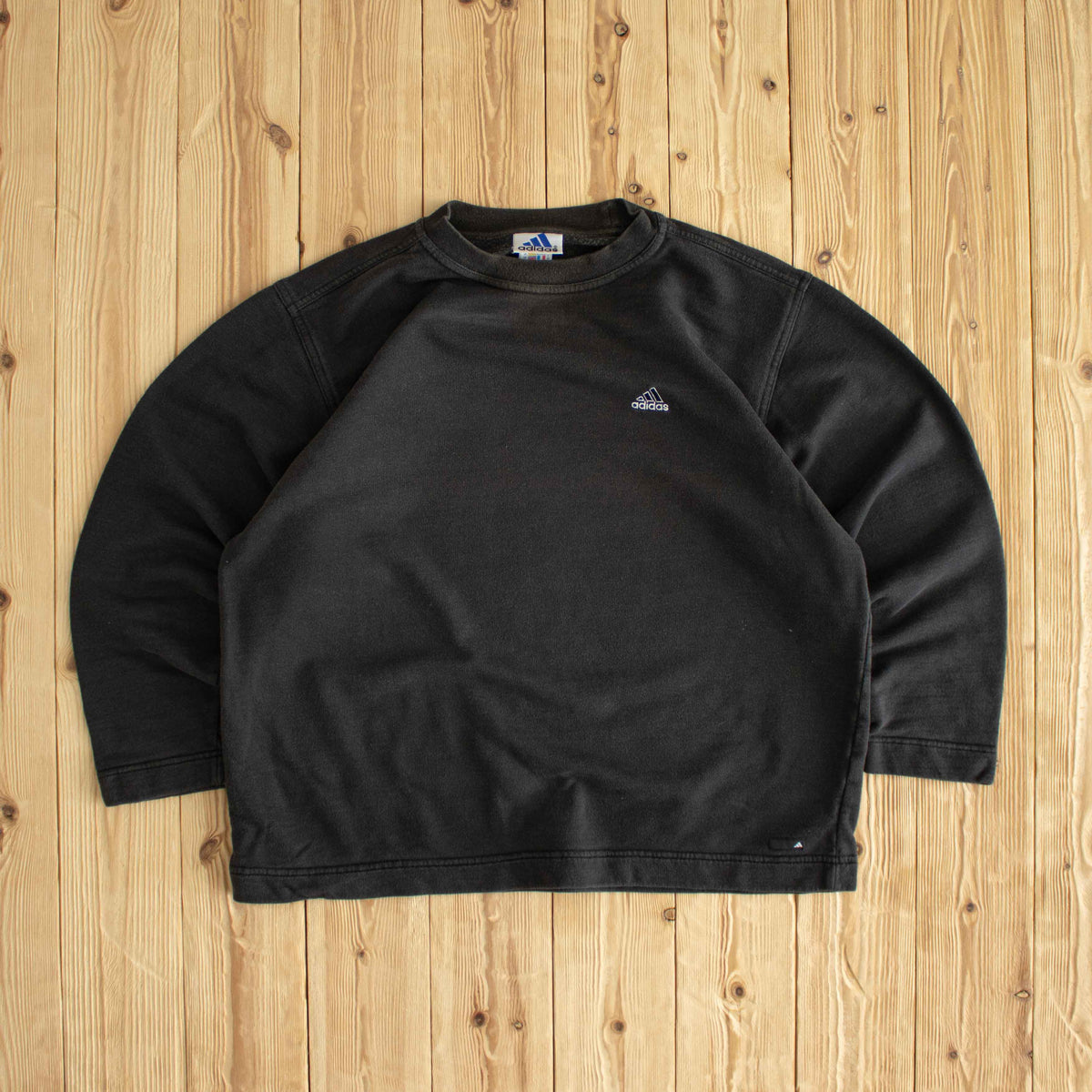 (M) Adidas Vintage Essential Embroidered Sweatshirt Black