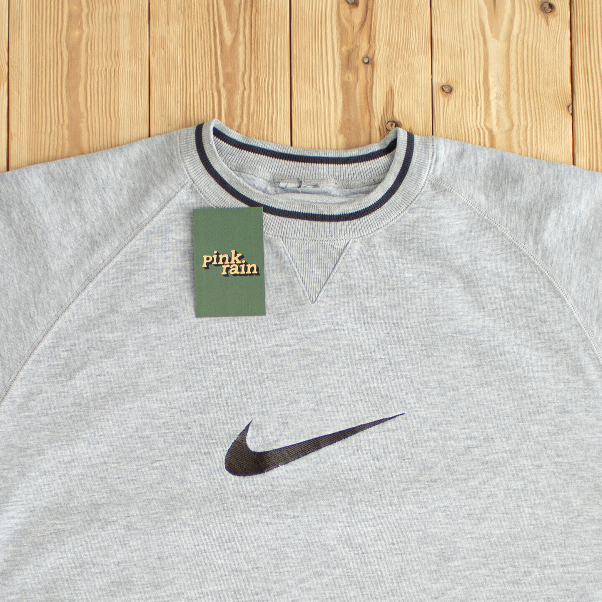 (L/XL) Nike Swoosh Vintage Embroidered Sweatshirt Gray