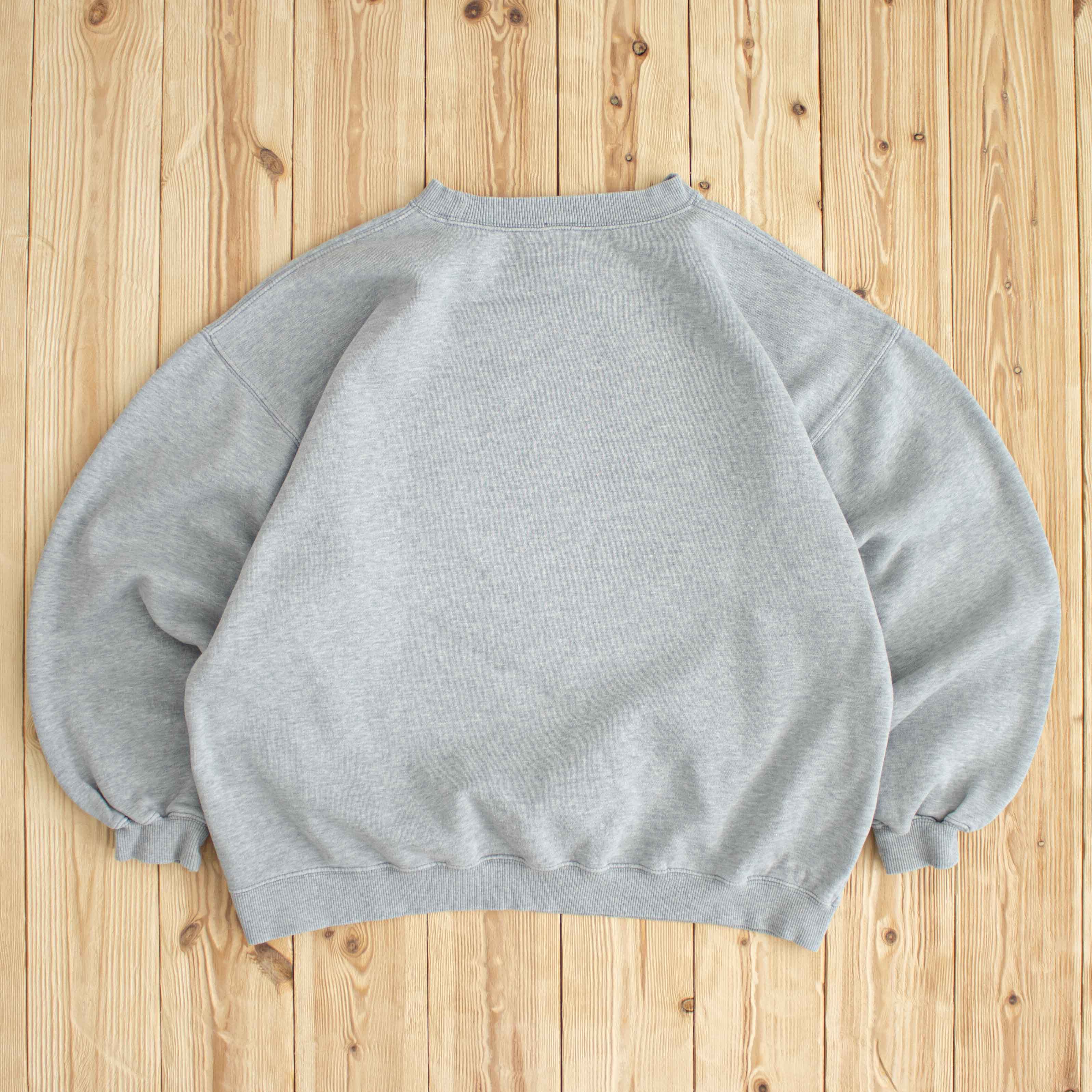 (M) Vintage Warner Bros Gang Embroidered Sweatshirt