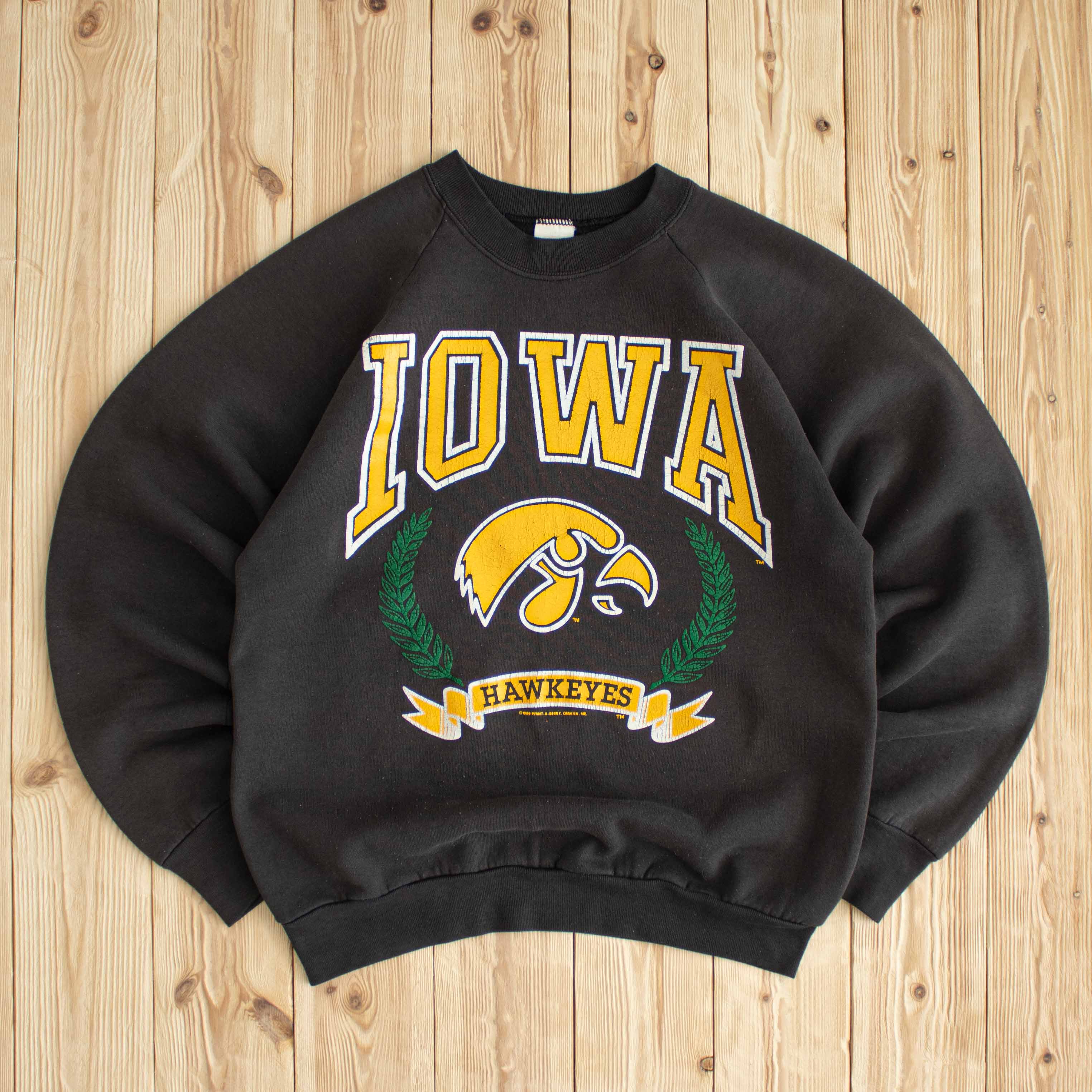 (S/M) 1988 Iowa Hawkeyes Sweatshirt