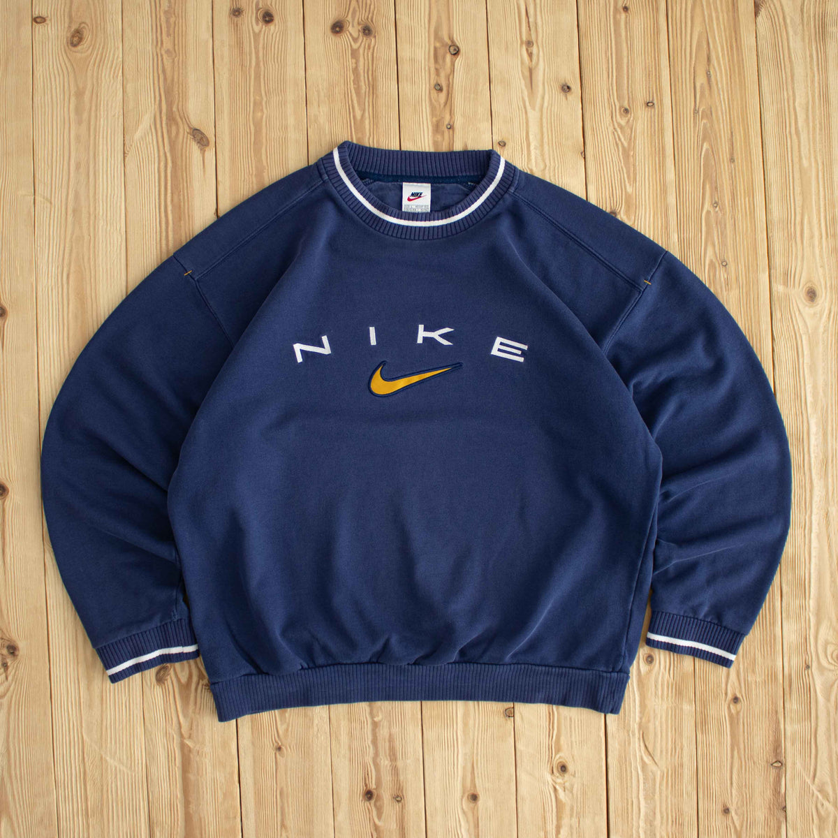 (L) Nike Spell Out Vintage Embroidered Sweatshirt Blue