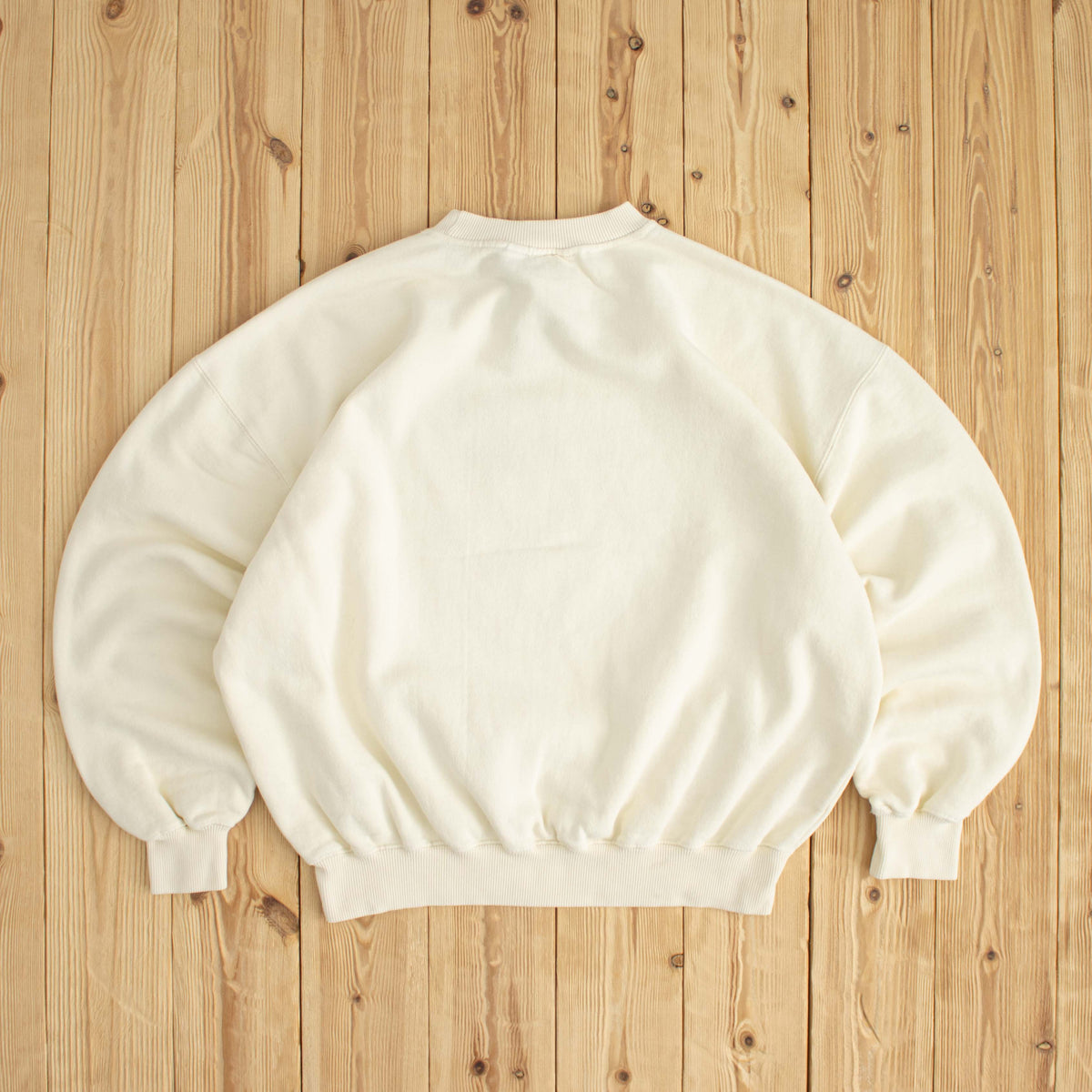 (M) Dubai Creek Vintage Embroidered Sweatshirt Beige