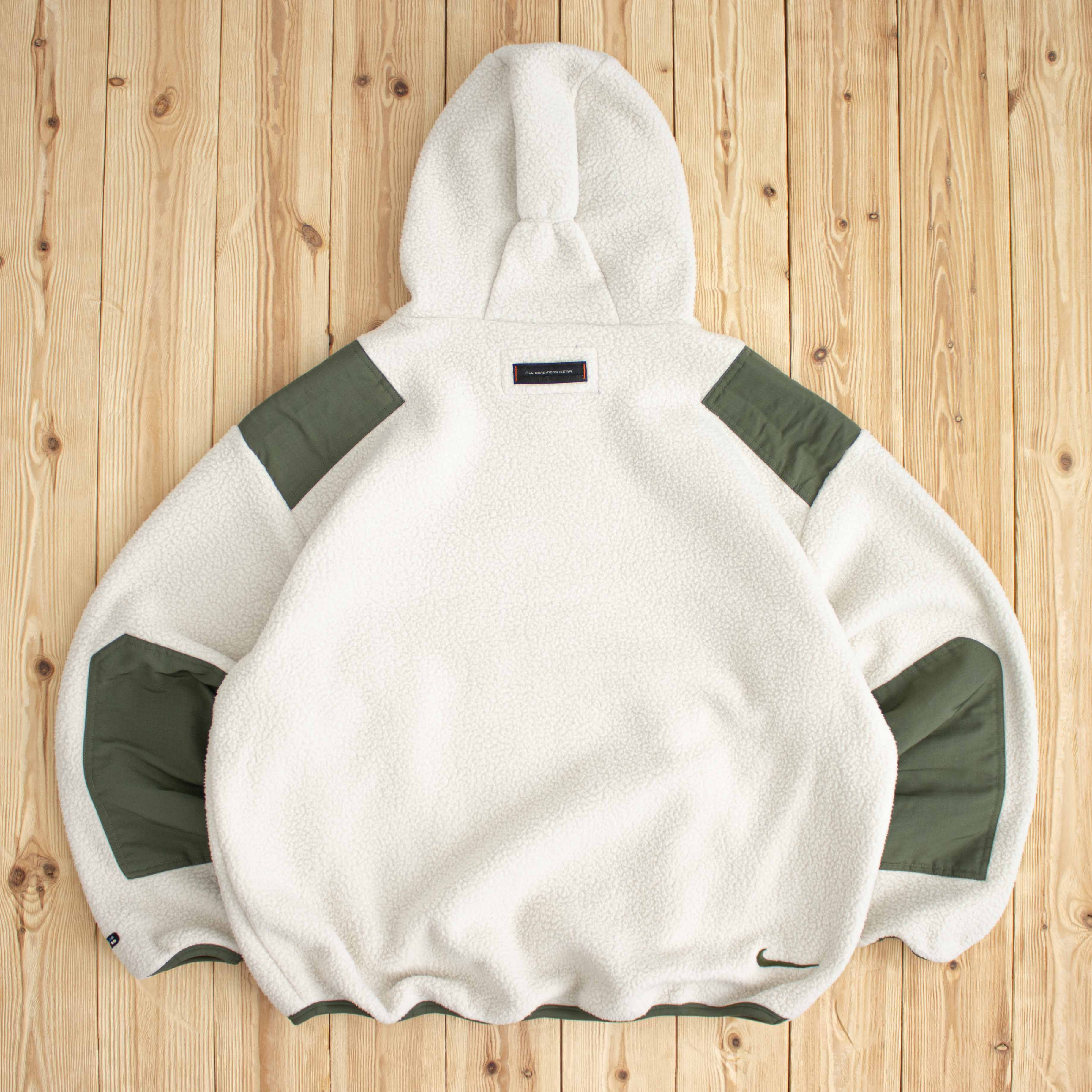 (L) Vintage Nike ACG Ninja Fleece Embroidered Jacket