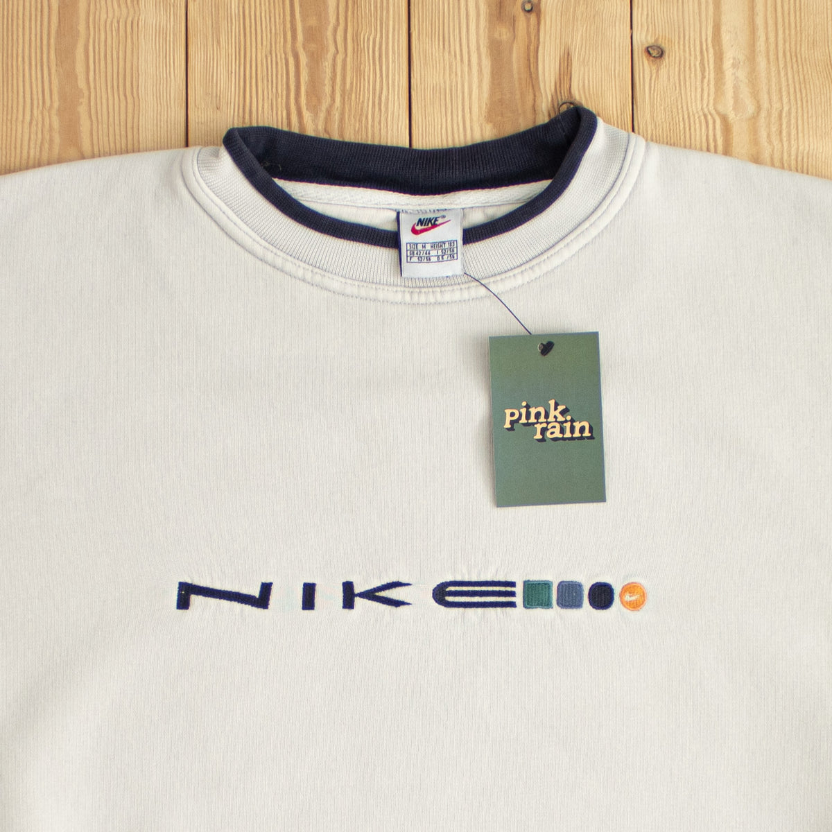 (M) Nike Spell Out Vintage Embroidered Sweatshirt Beige