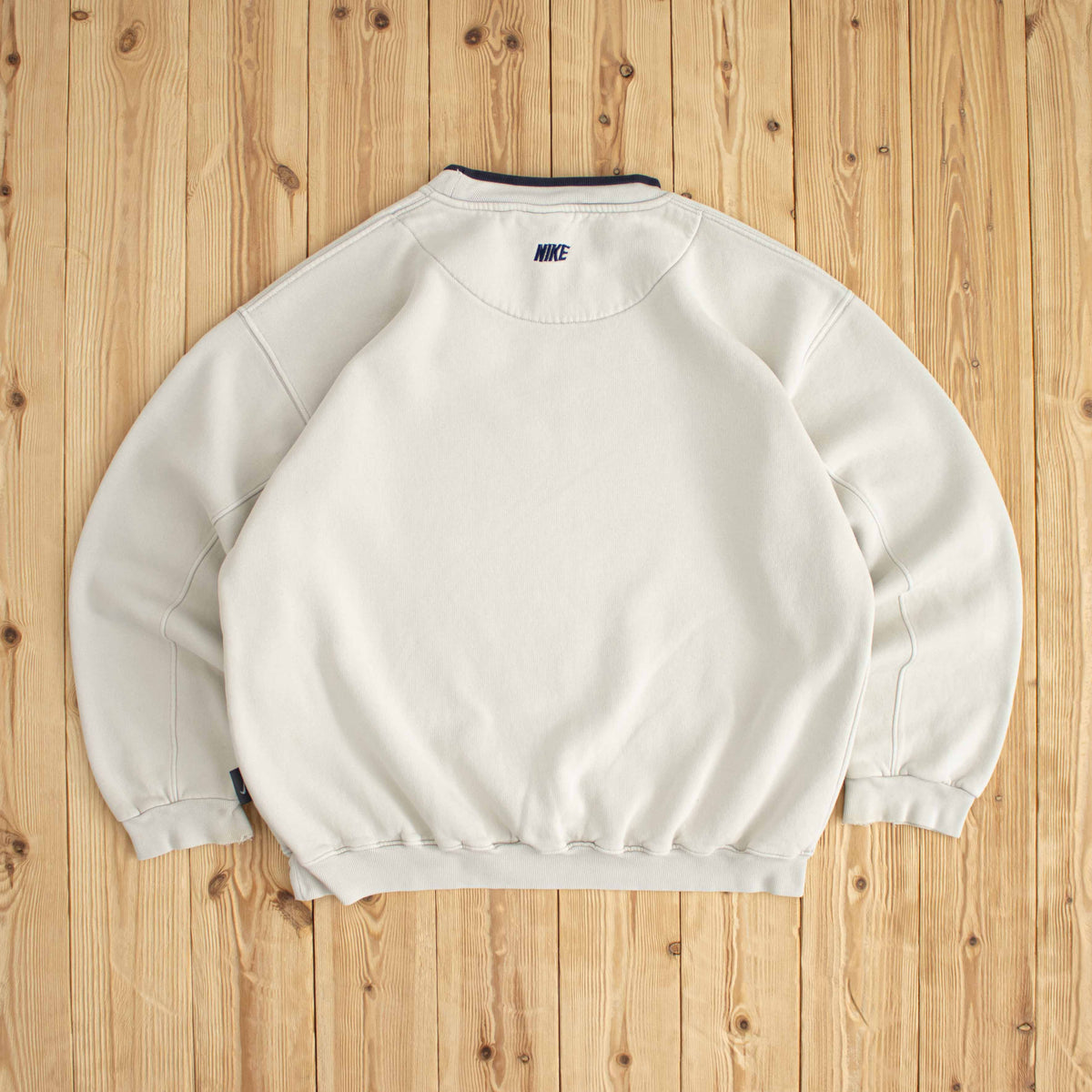 (M) Nike Spell Out Vintage Embroidered Sweatshirt Beige
