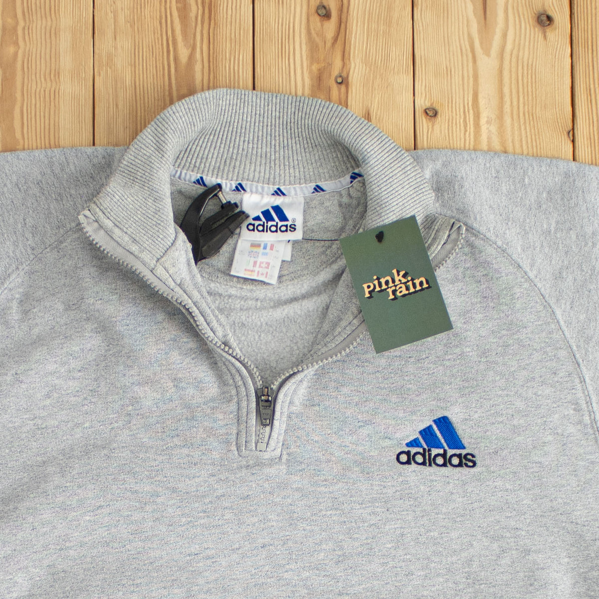 (M) Adidas Vintage Essential Embroidered Quarter-Zip Gray