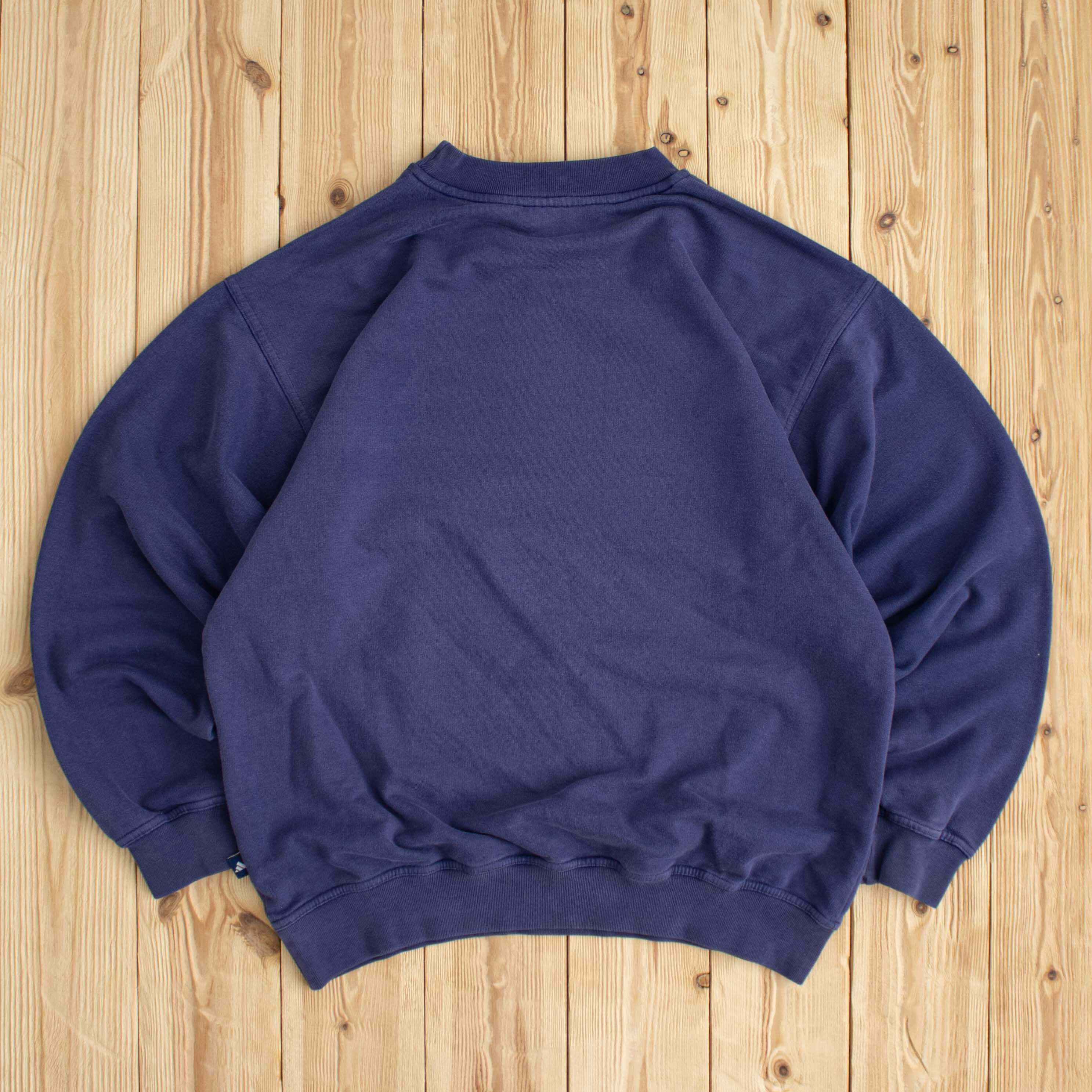 (M) Vintage Adidas Essential Embroidered Sweatshirt