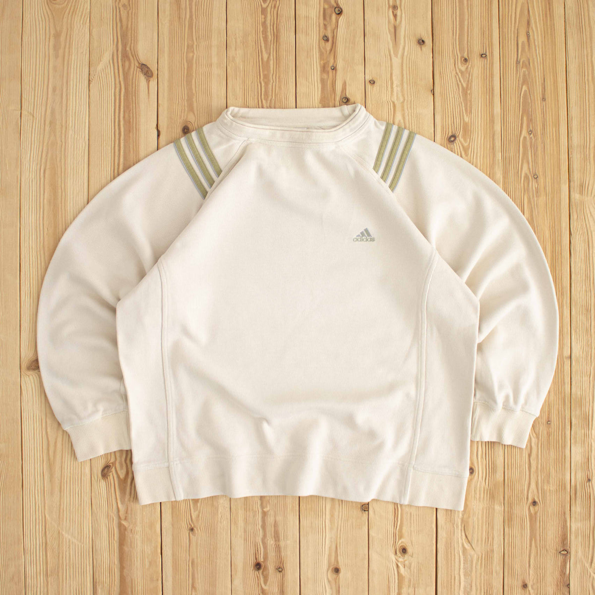 (M) Adidas Vintage Essential Embroidered Sweatshirt Beige