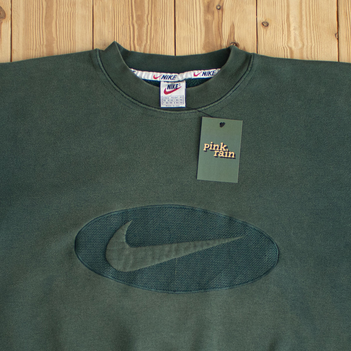 (L) Nike Swoosh Vintage Embossed & Embroidered Sweatshirt Green