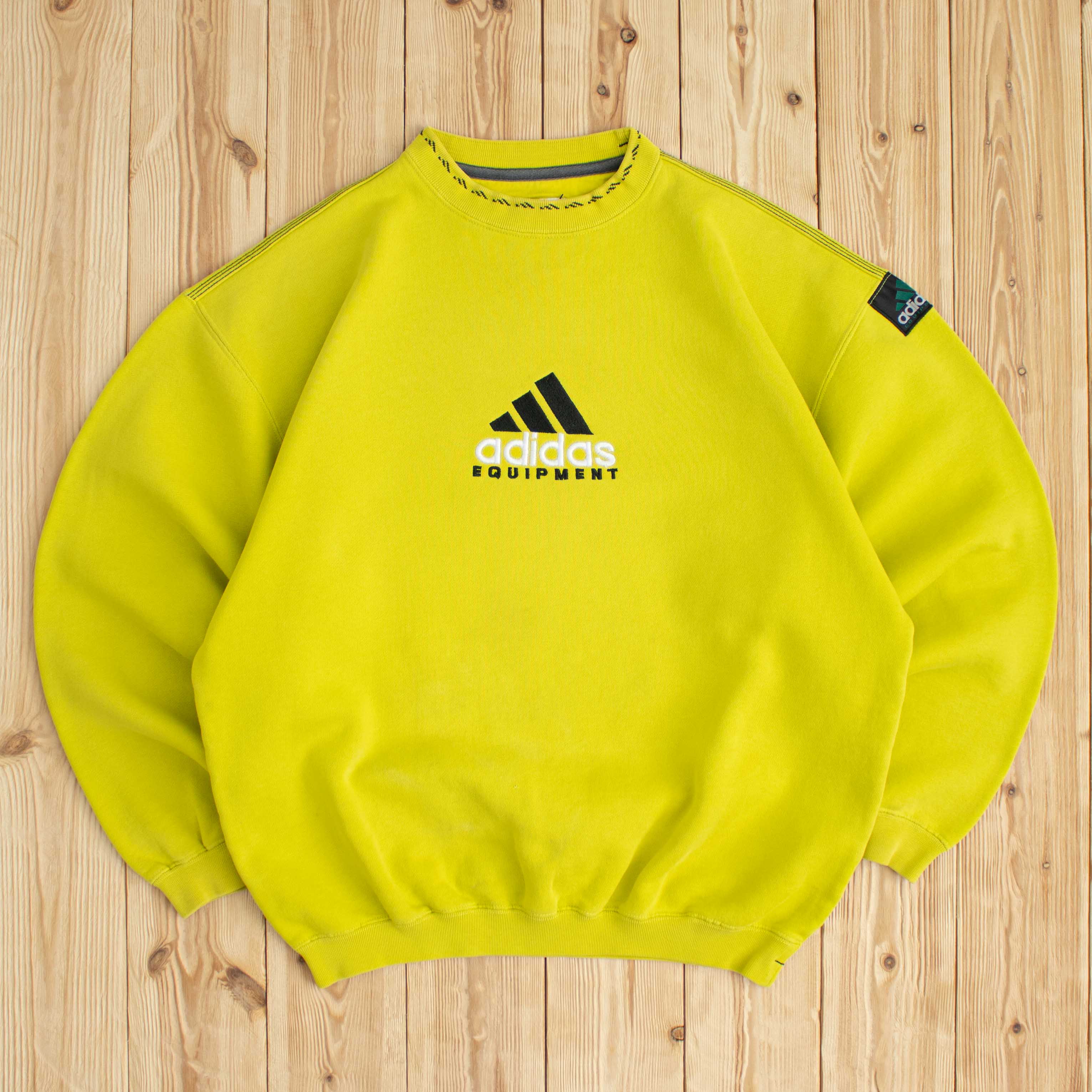 (M/L) Vintage Adidas Equipment Embroidered Sweatshirt