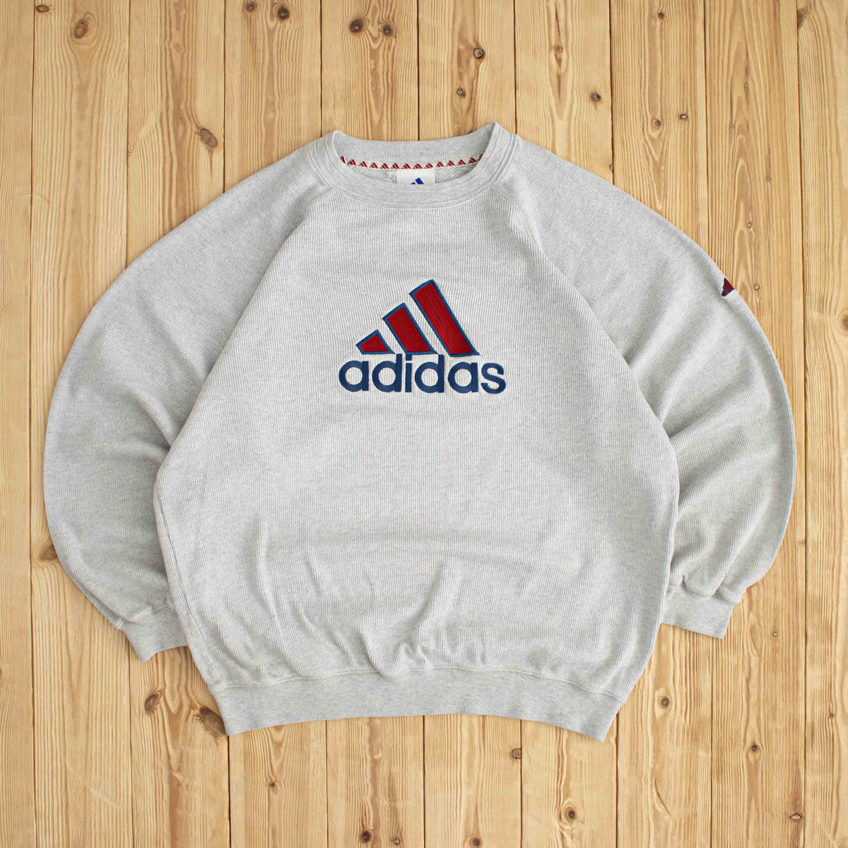 (L) Adidas Logo Vintage Embroidered Sweatshirt Gray