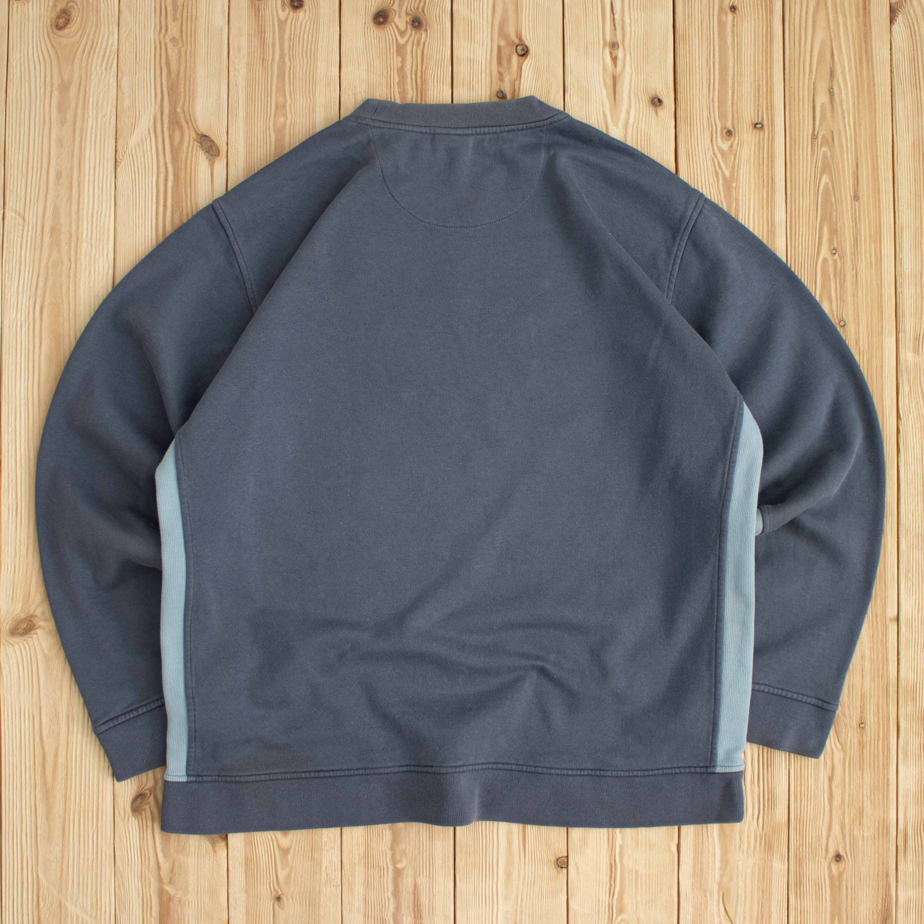 (L) Vintage Nike Spell Out Embroidered Sweatshirt