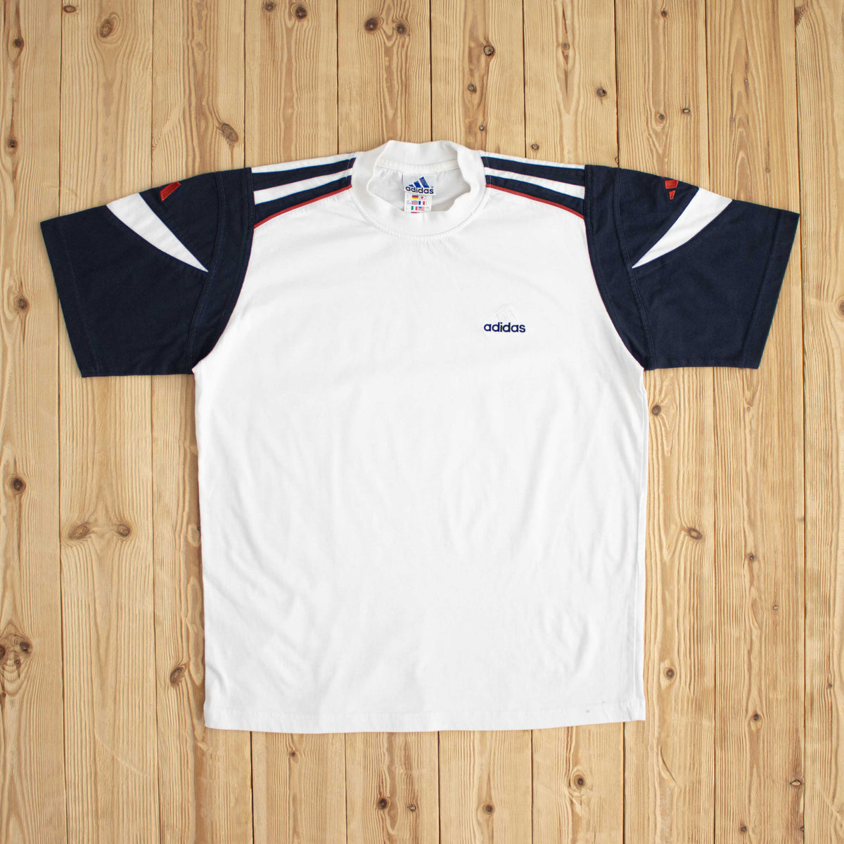 (M) Adidas Vintage Essential Embroidered T-Shirt White