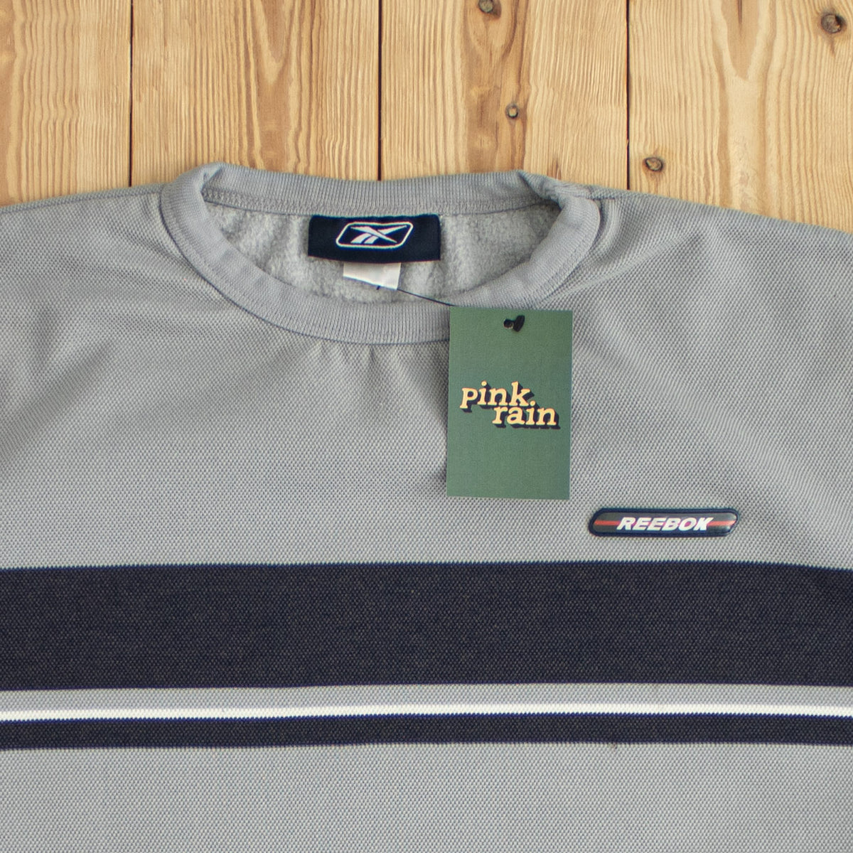 (L) Reebok Athletic Sport Vintage Embroidered Sweatshirt Gray