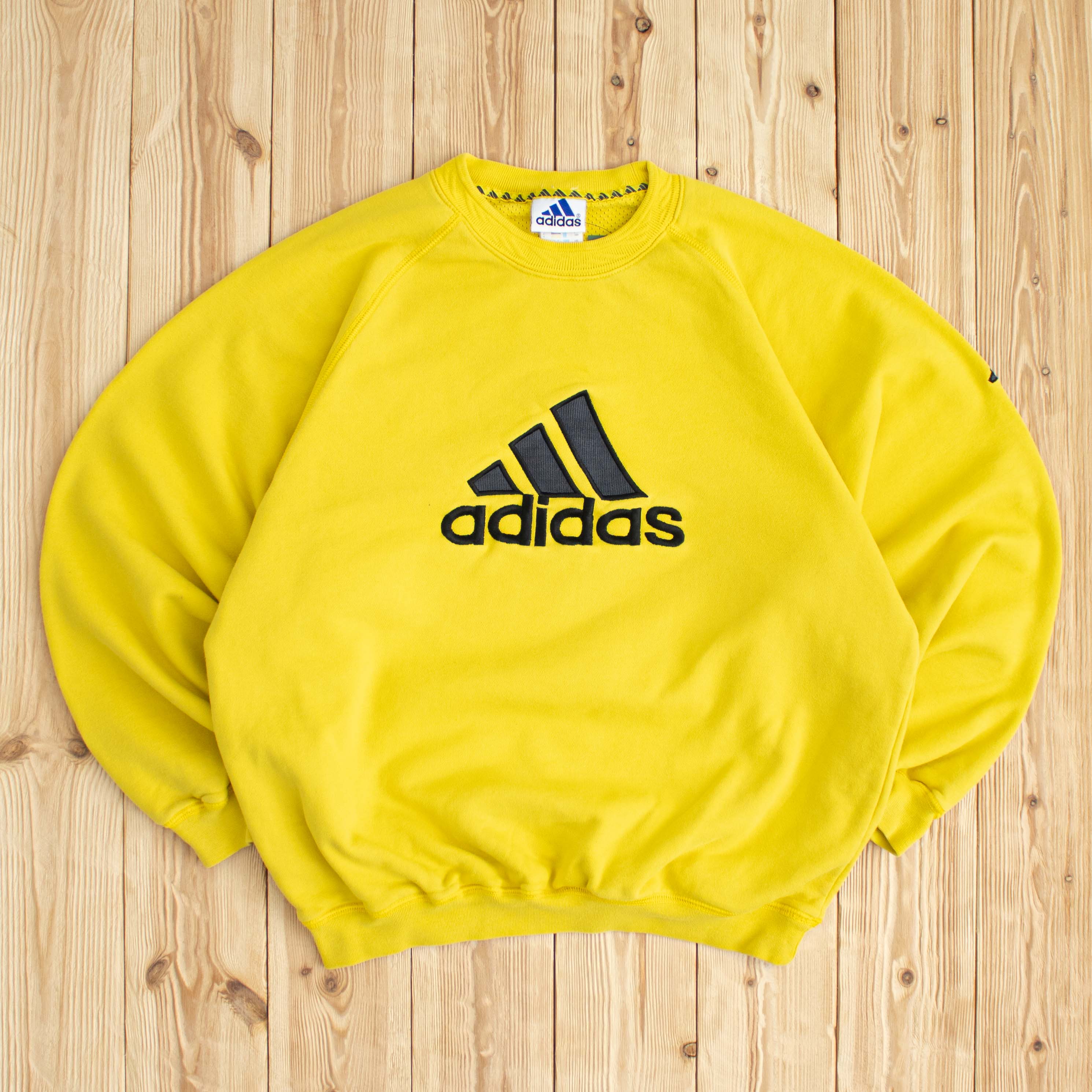 (S) Vintage Adidas Spell Out Embroidered Sweatshirt