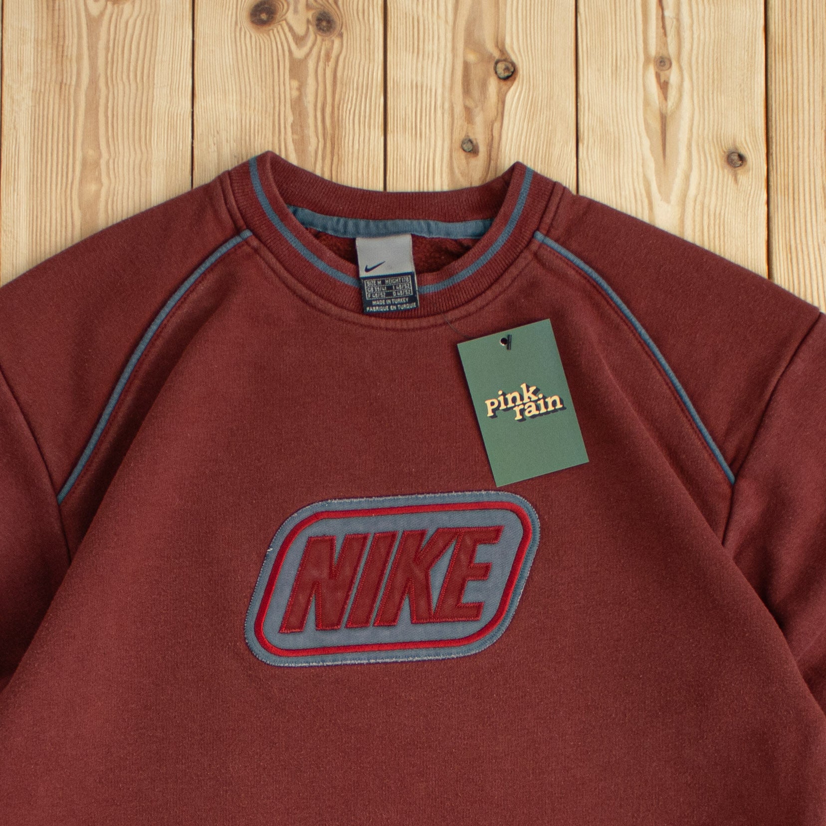 (S/M) Vintage Nike Spell Out Embroidered Sweatshirt