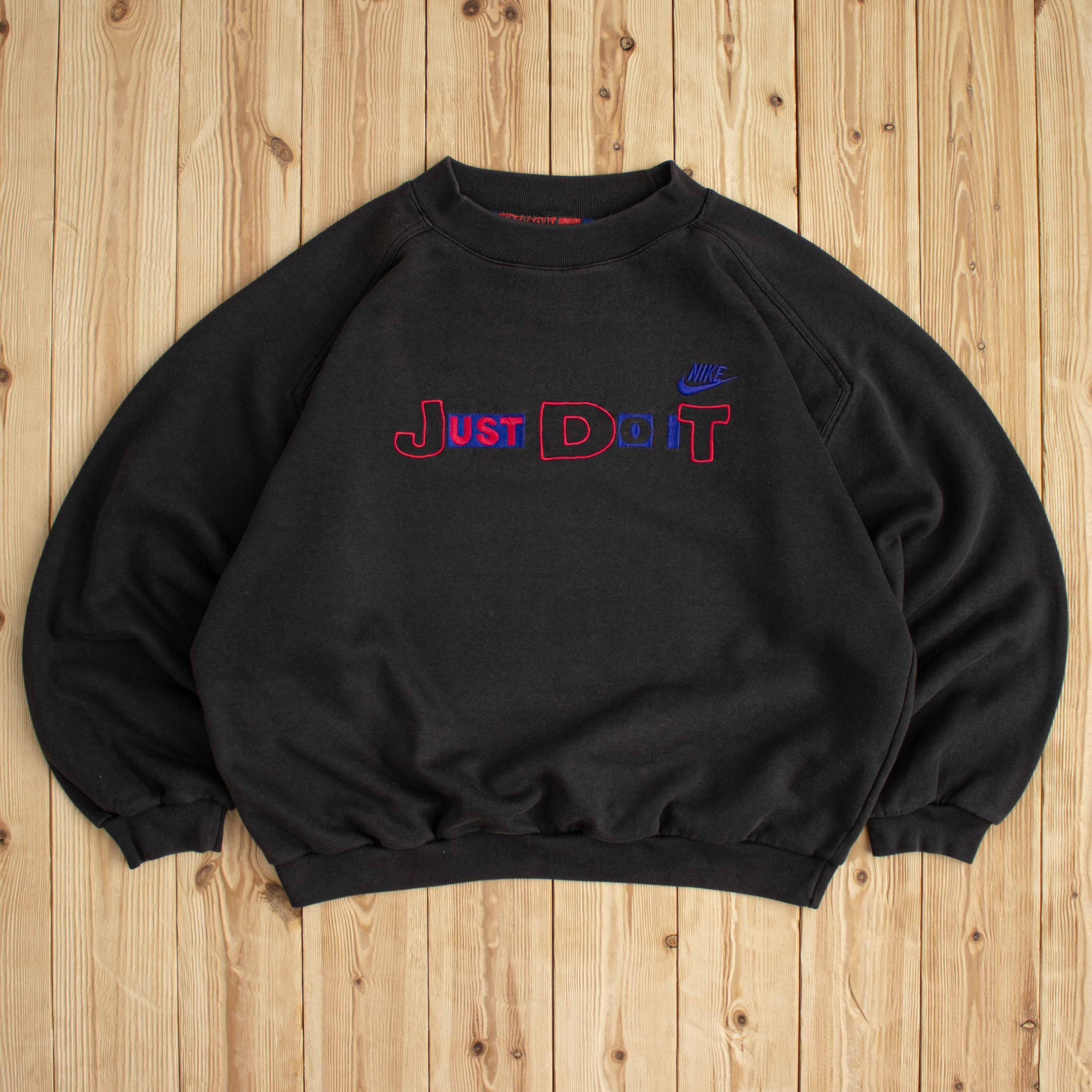 (L/XL) Vintage Nike 'Just Do It' Embroidered Sweatshirt