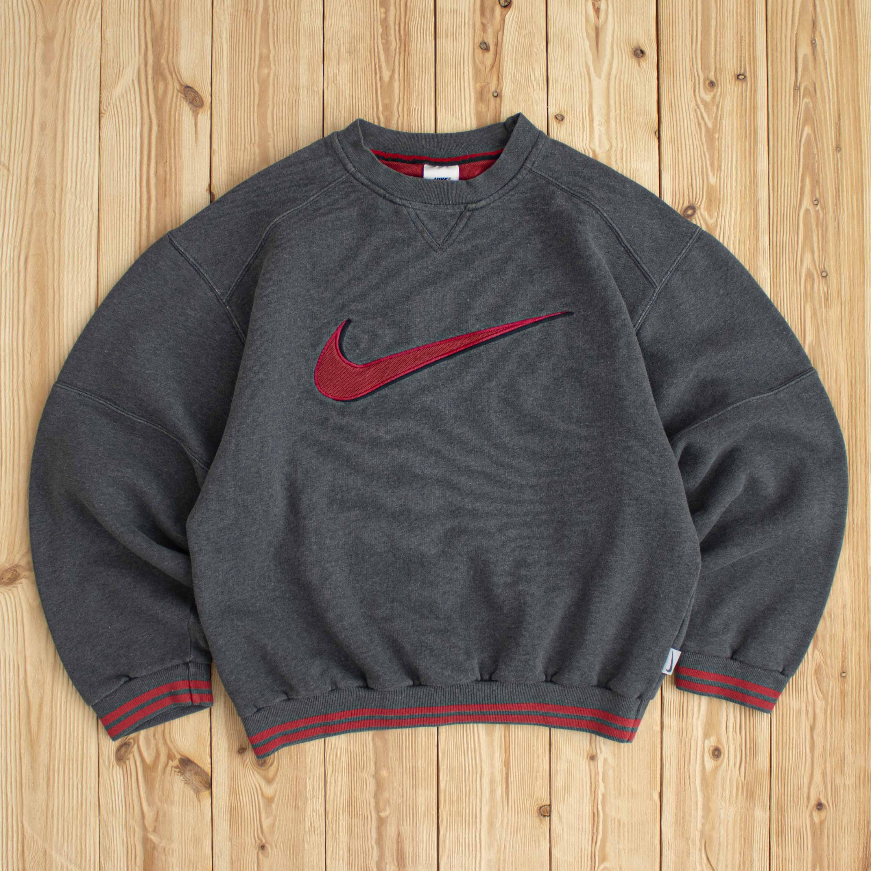 (S) Vintage Nike Swoosh Embroidered Sweatshirt