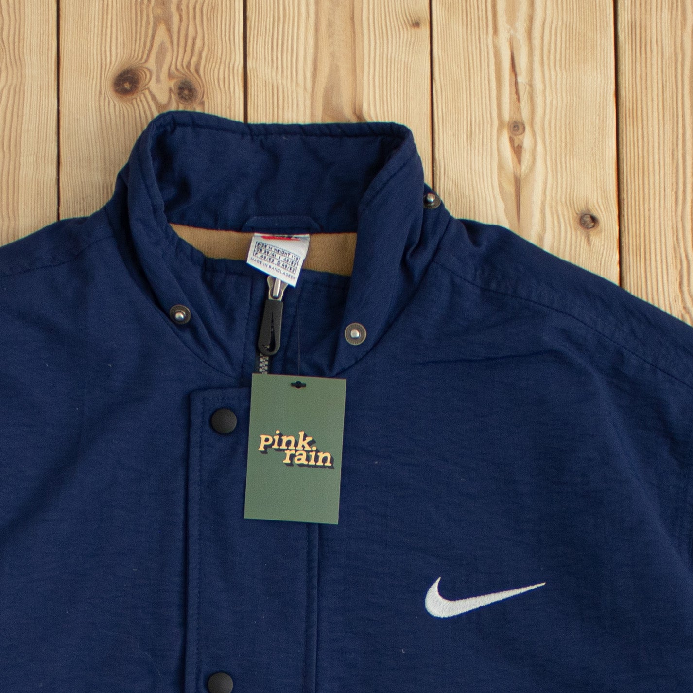 (M/L) Vintage Nike Essential Embroidered Puffer Jacket