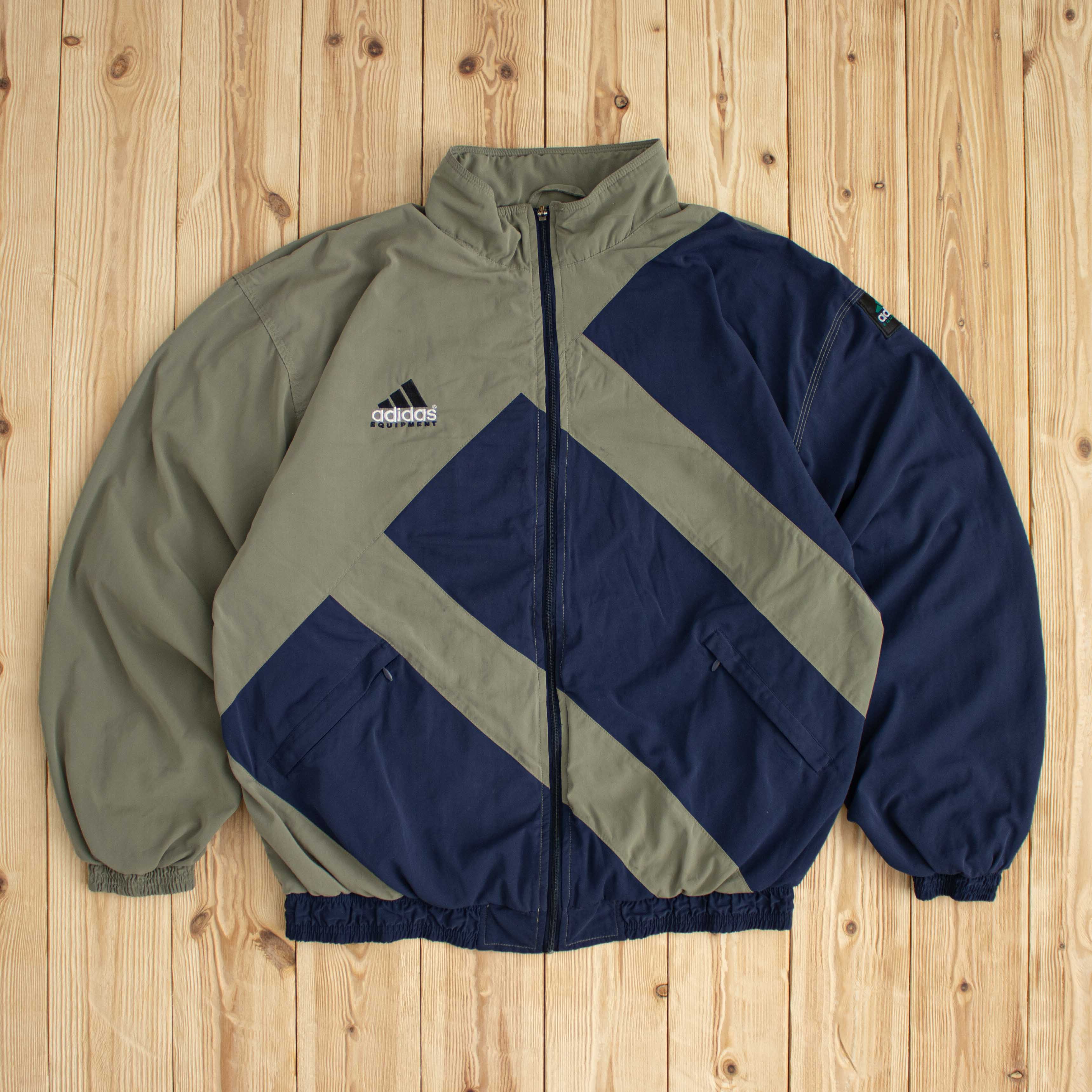 (M/L) Vintage Adidas Equipment Embroidered Jacket