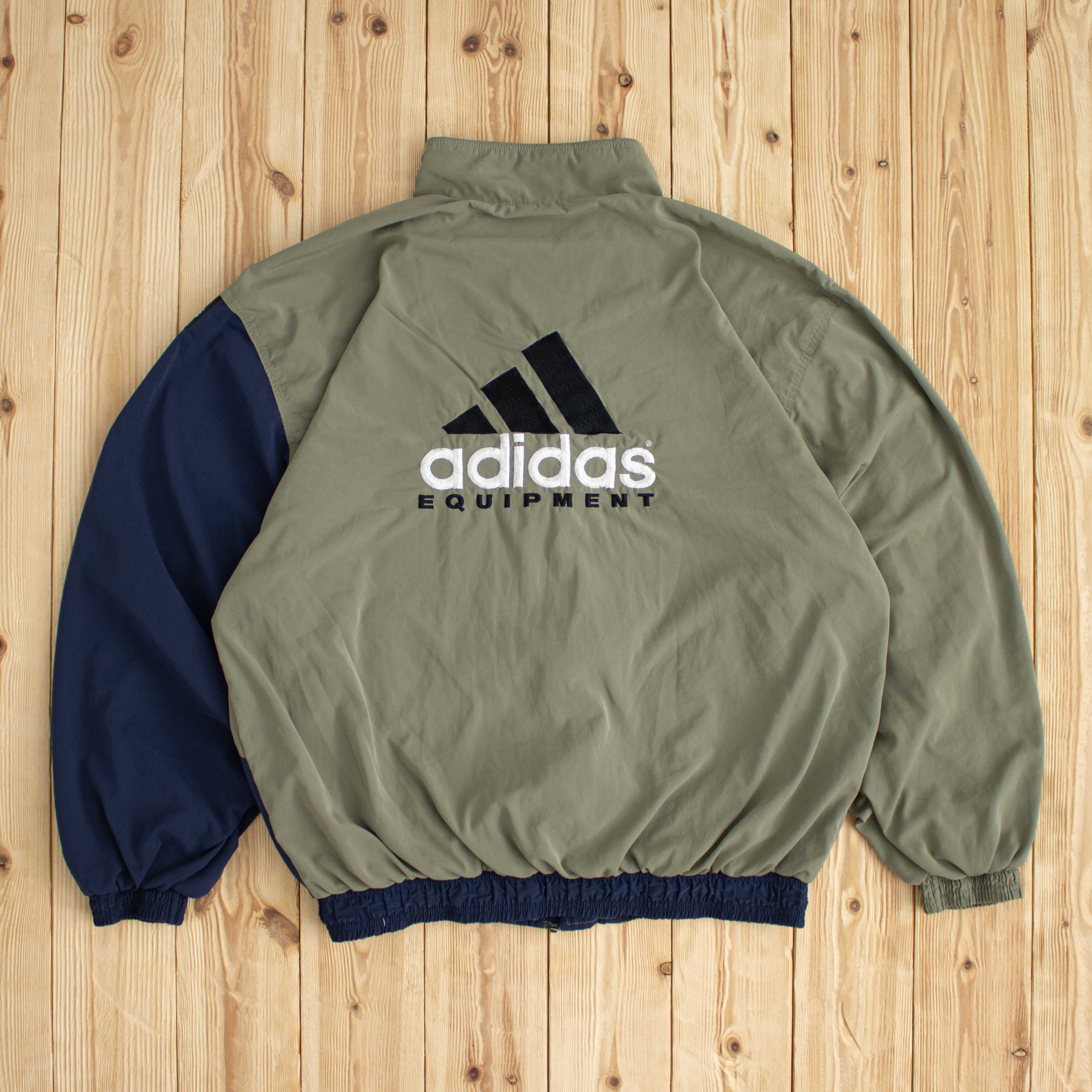 (M/L) Vintage Adidas Equipment Embroidered Jacket