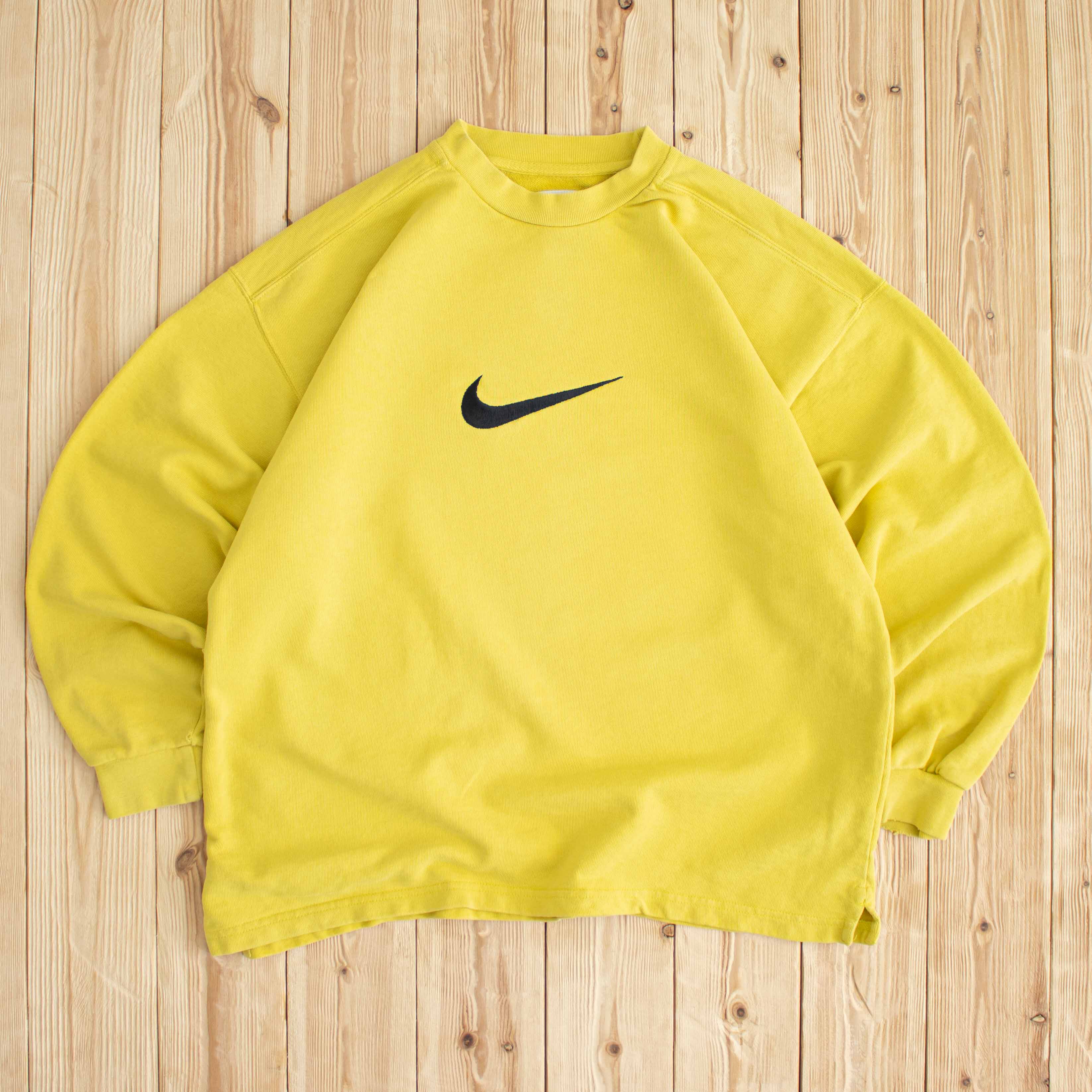 (L) Vintage Nike Swoosh Embroidered Sweatshirt