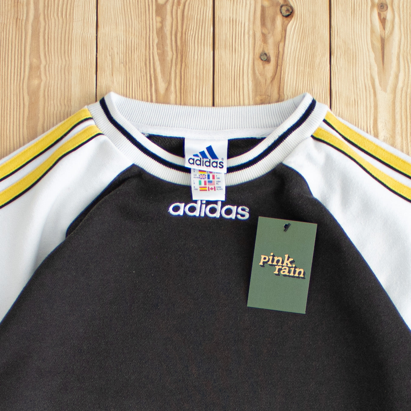 (XL) Vintage Adidas Embroidered Sweatshirt