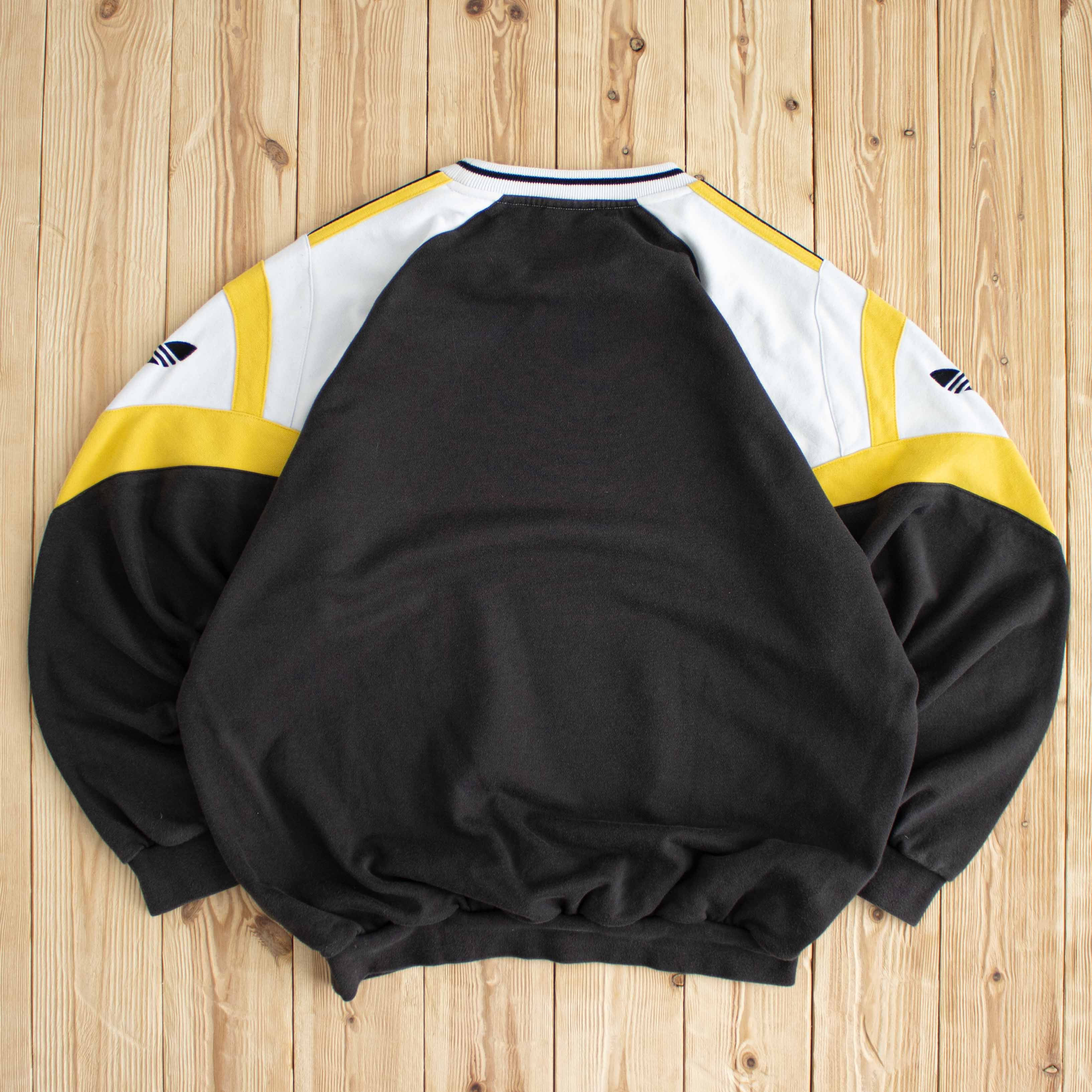 (XL) Vintage Adidas Embroidered Sweatshirt