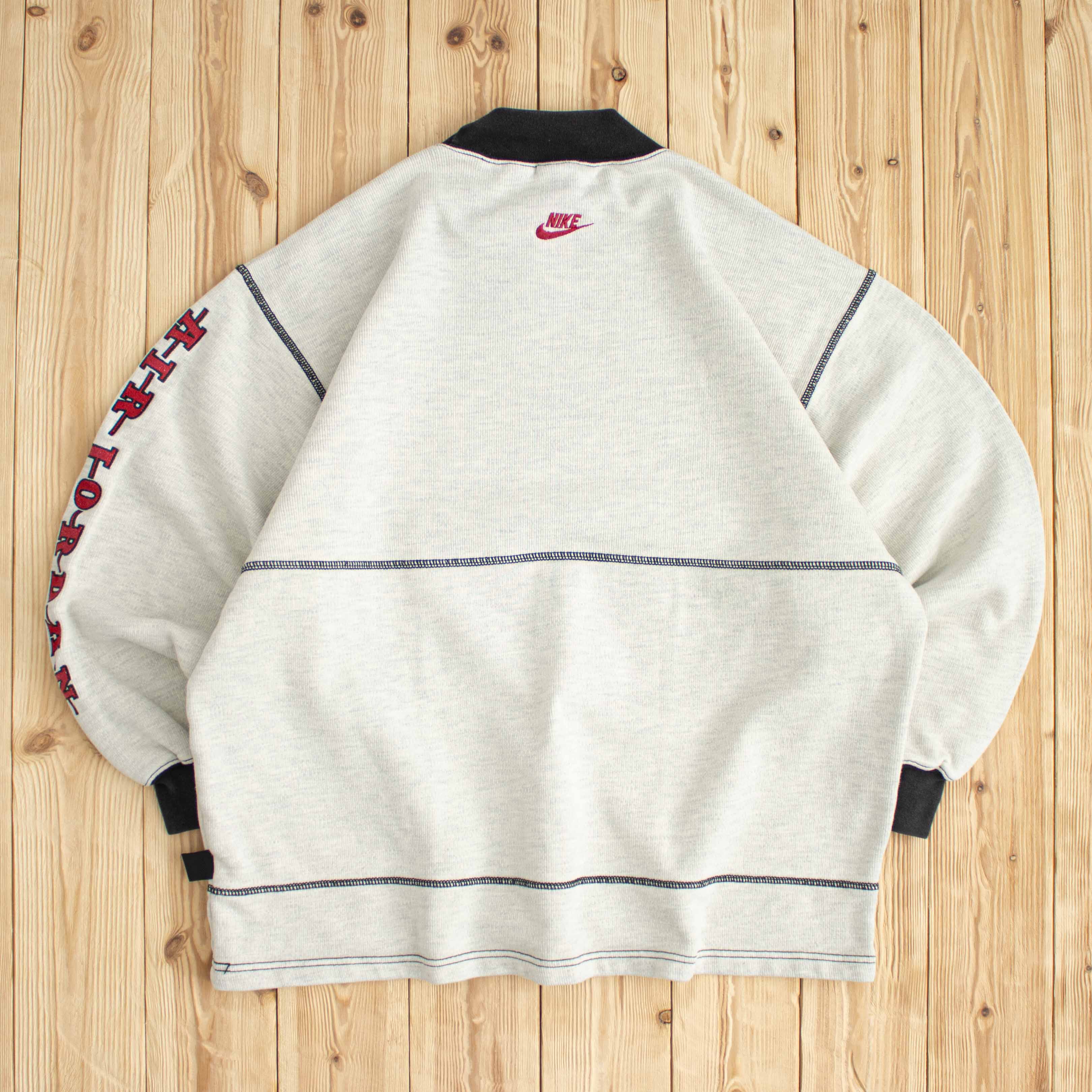 (L) Vintage Nike Air Jordan Embroidered Sweatshirt