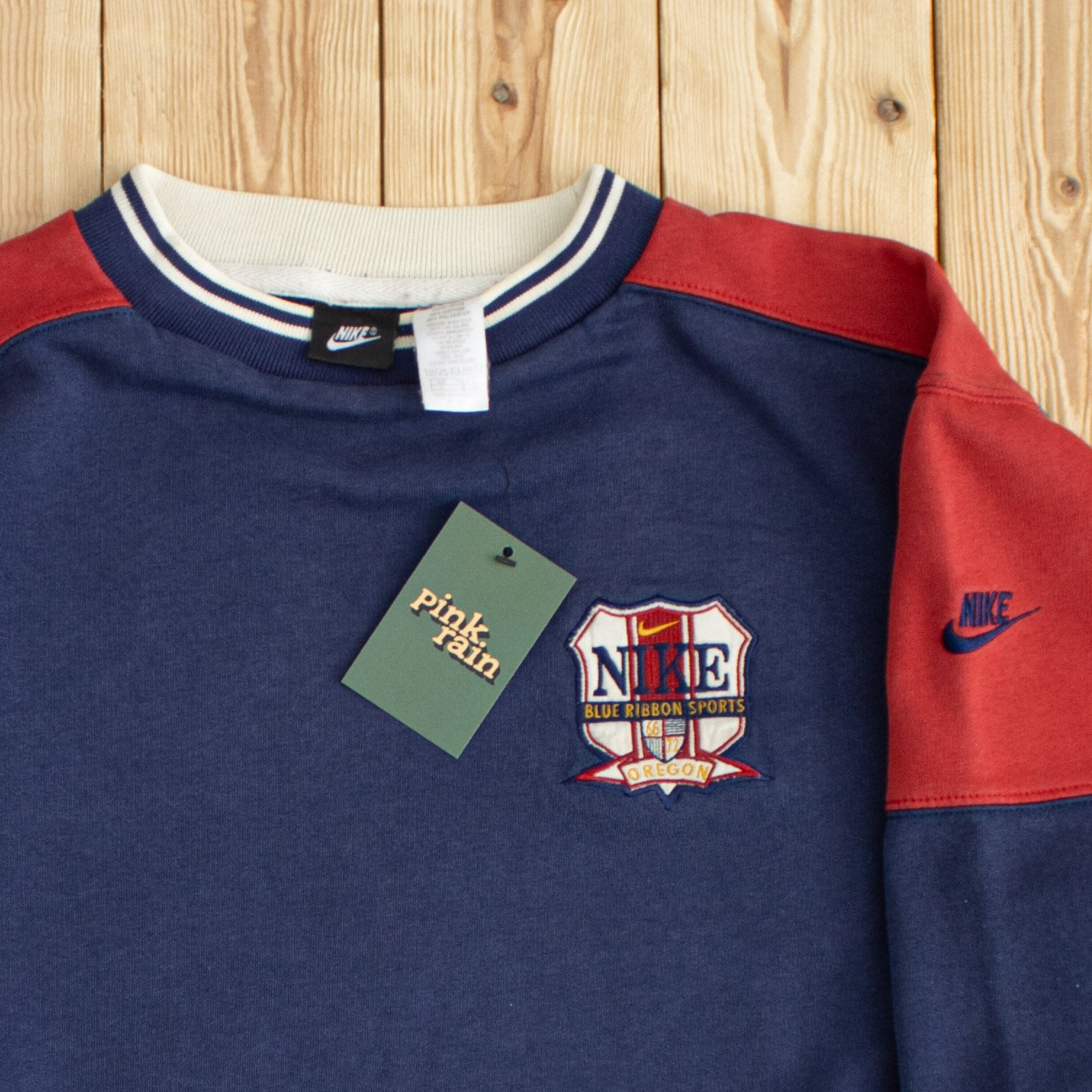 (M/L) Vintage Nike 'Blue Ribbon Sports' Embroidered Sweatshirt