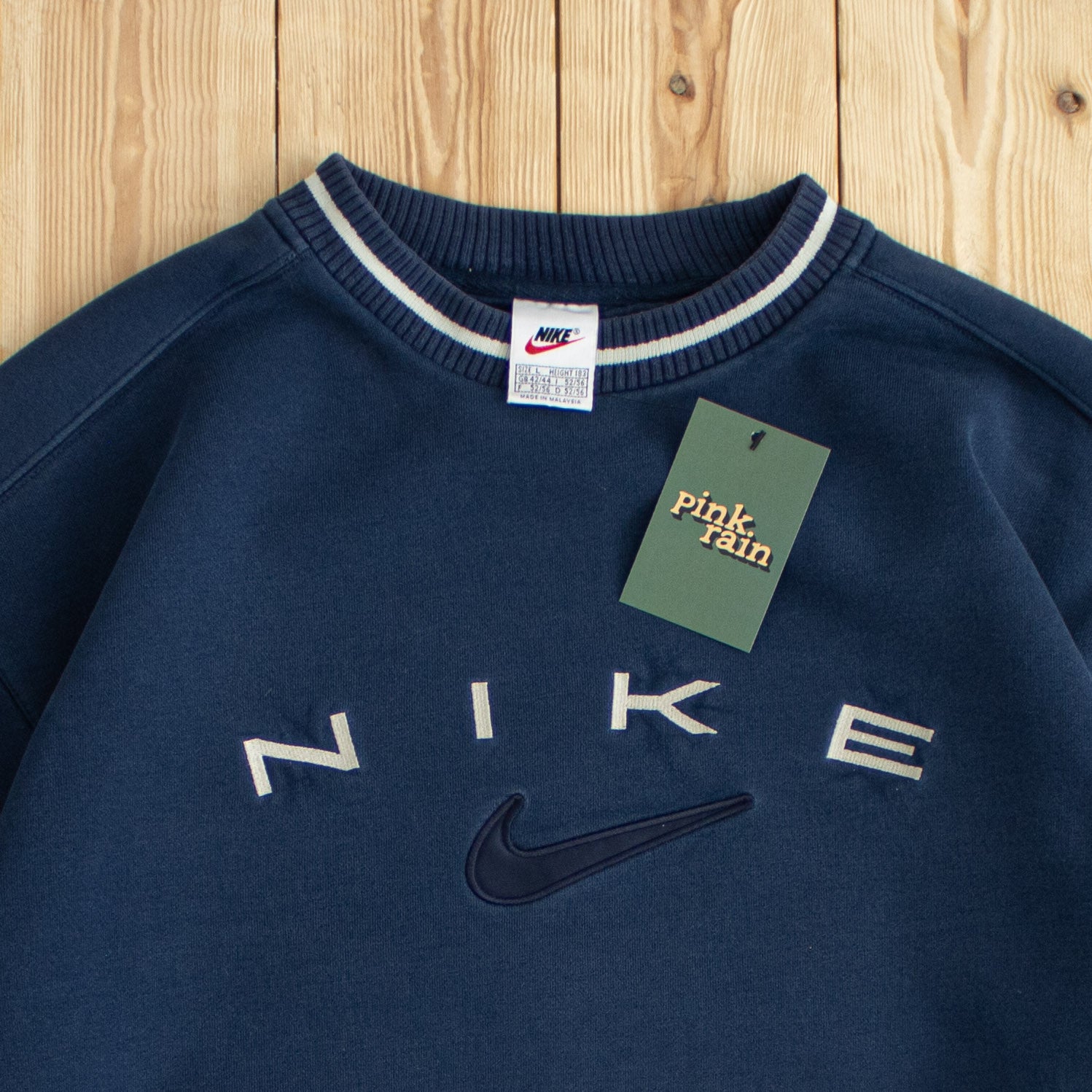 (M) Vintage Nike Spell Out Embroidered Sweatshirt
