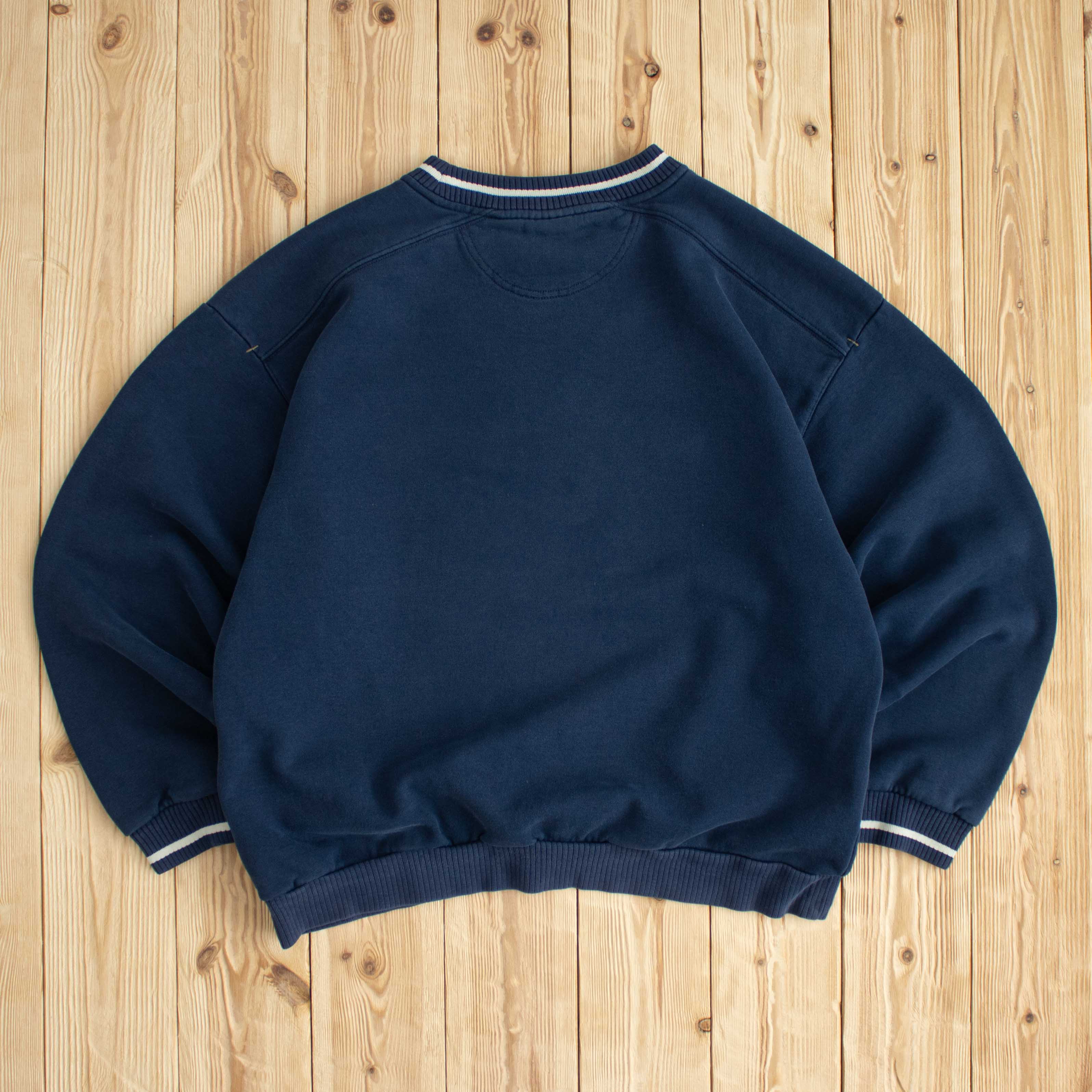 (M) Vintage Nike Spell Out Embroidered Sweatshirt