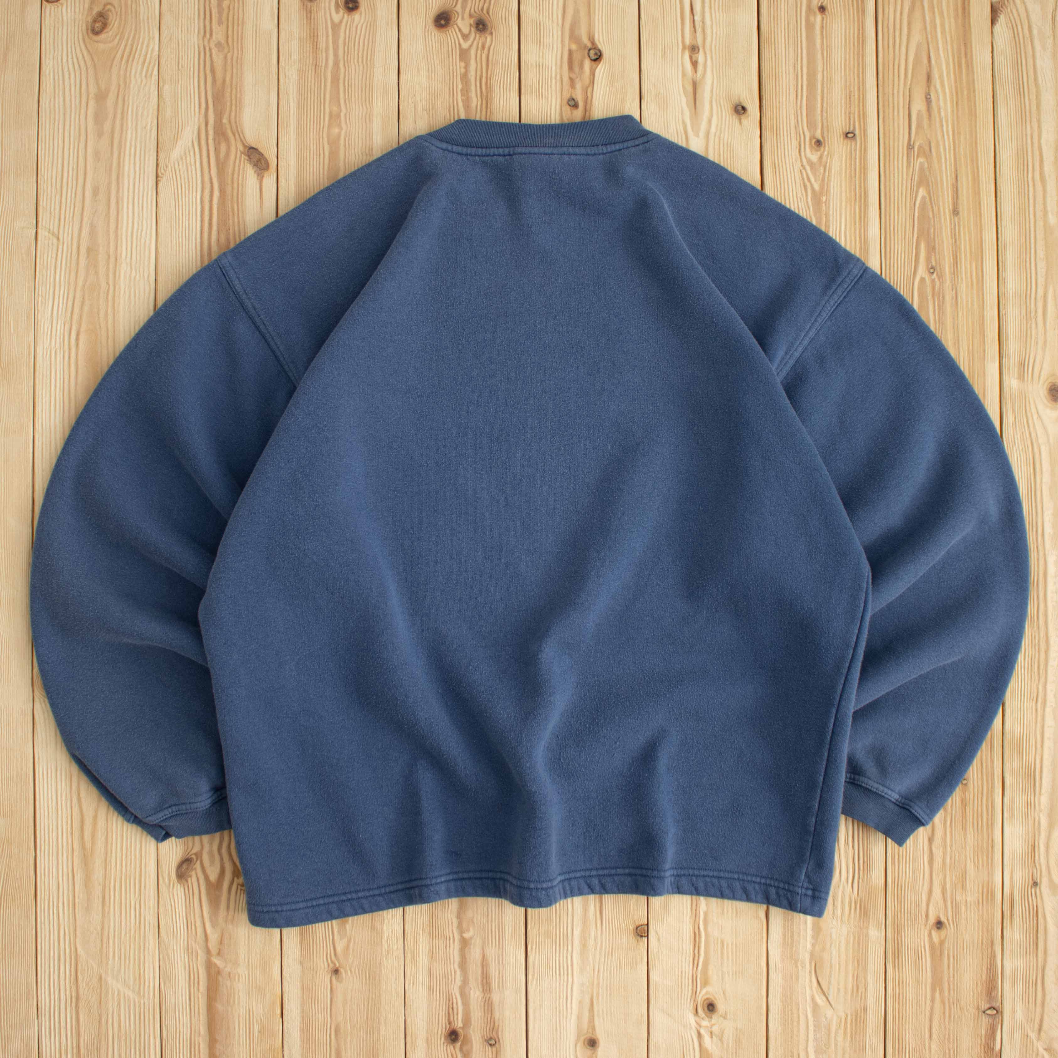(L) Vintage Adidas Essential Embroidered Sweatshirt