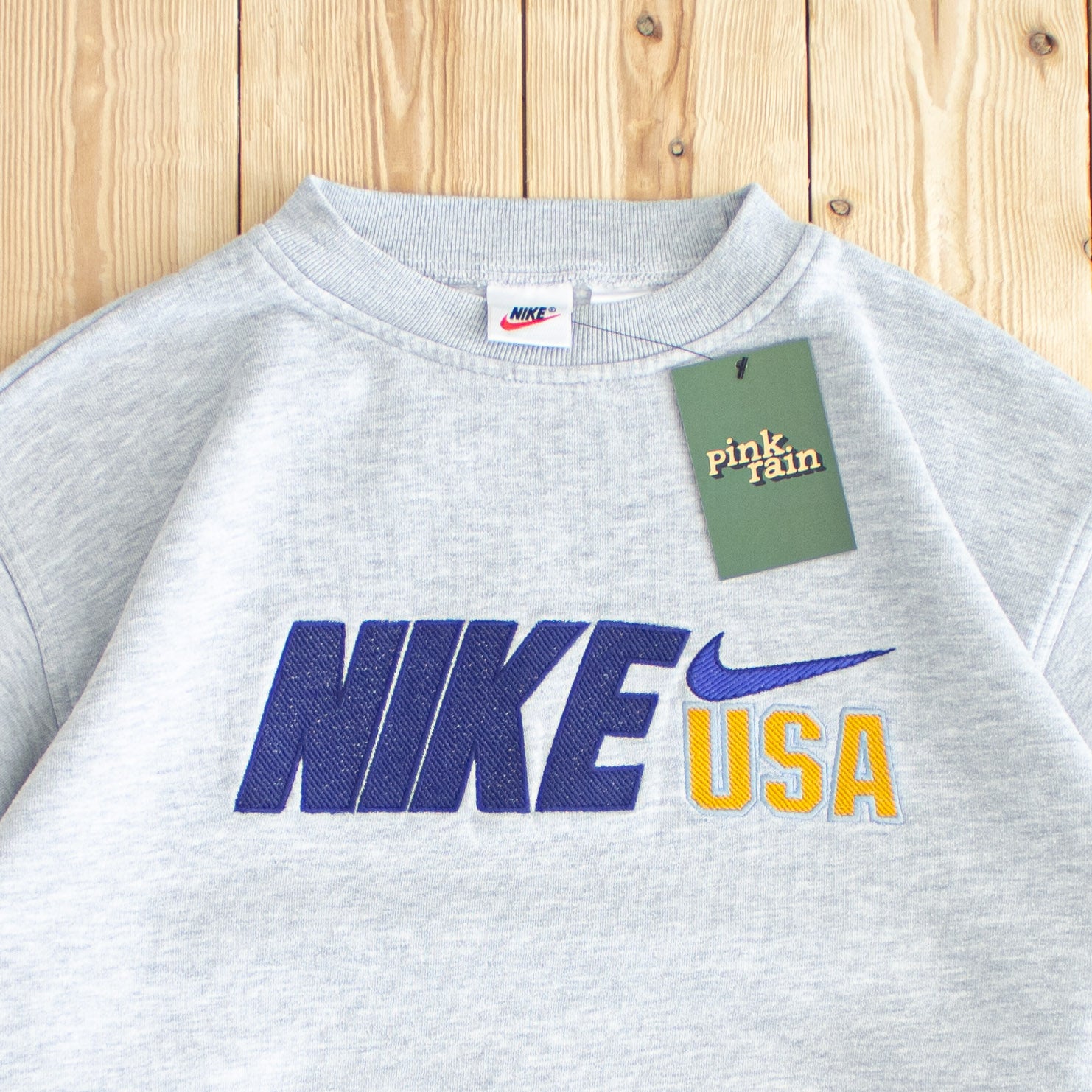 (S) Vintage Nike USA Embroidered Sweatshirt