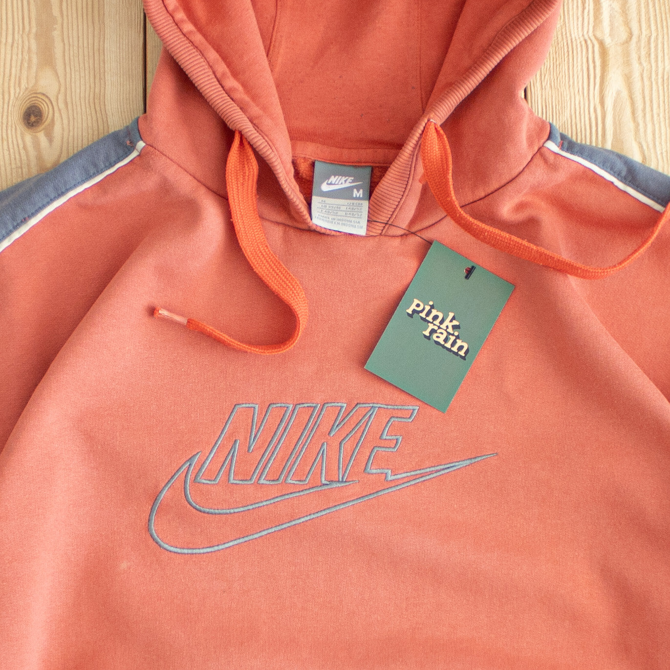 (M) Vintage Nike Spell Out Embroidered Hoodie