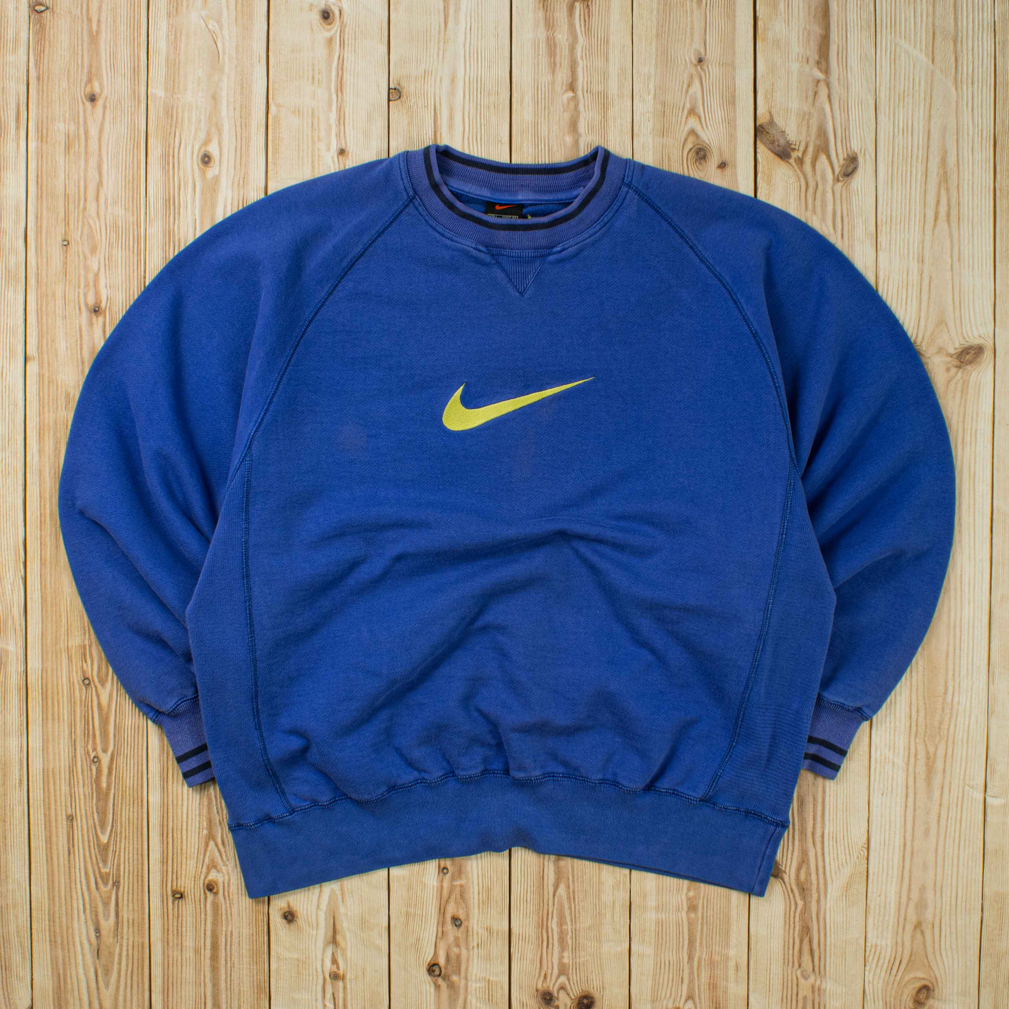 (L) Vintage Nike Swoosh Embroidered Sweatshirt