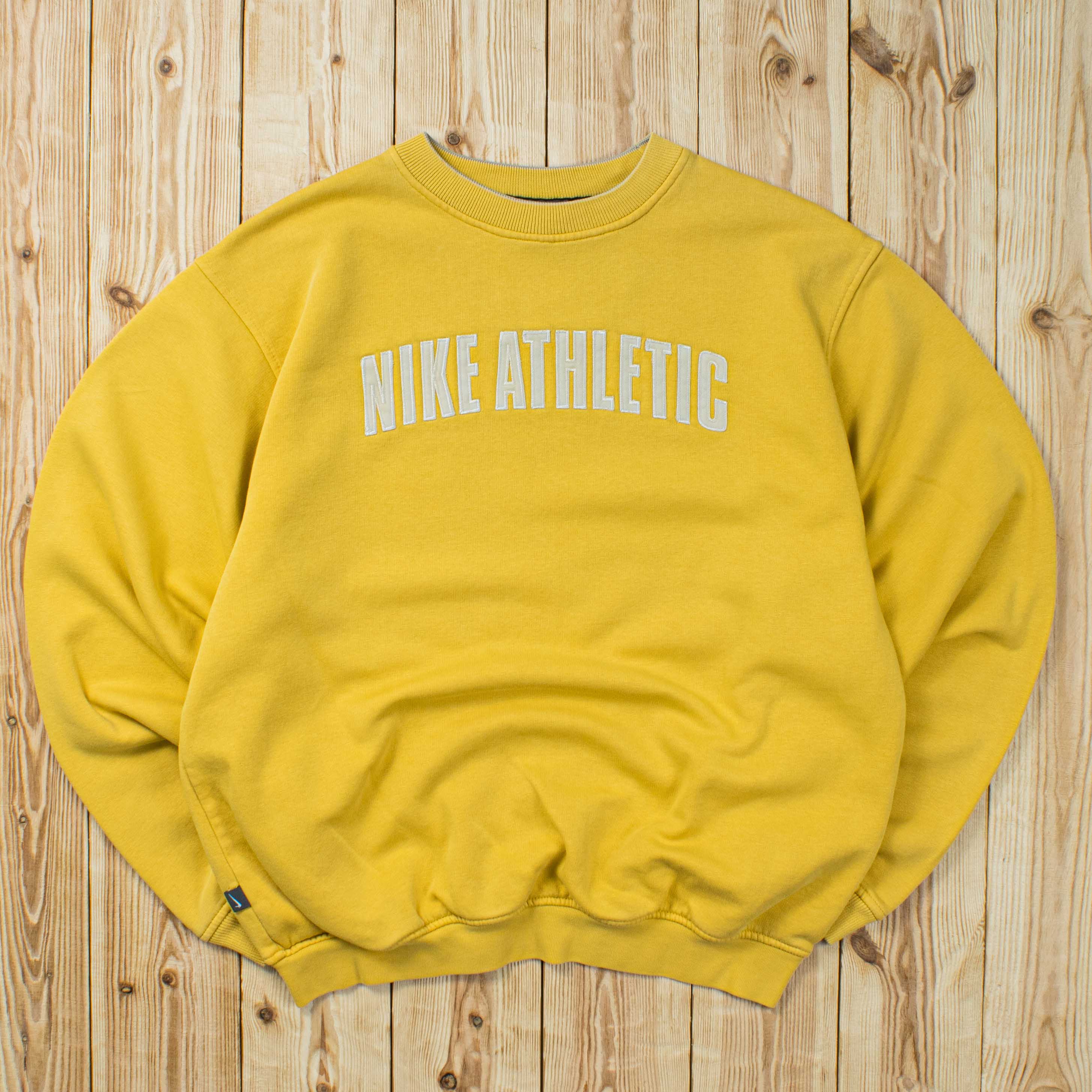 (M) Vintage Nike Athletic Embroidered Sweatshirt