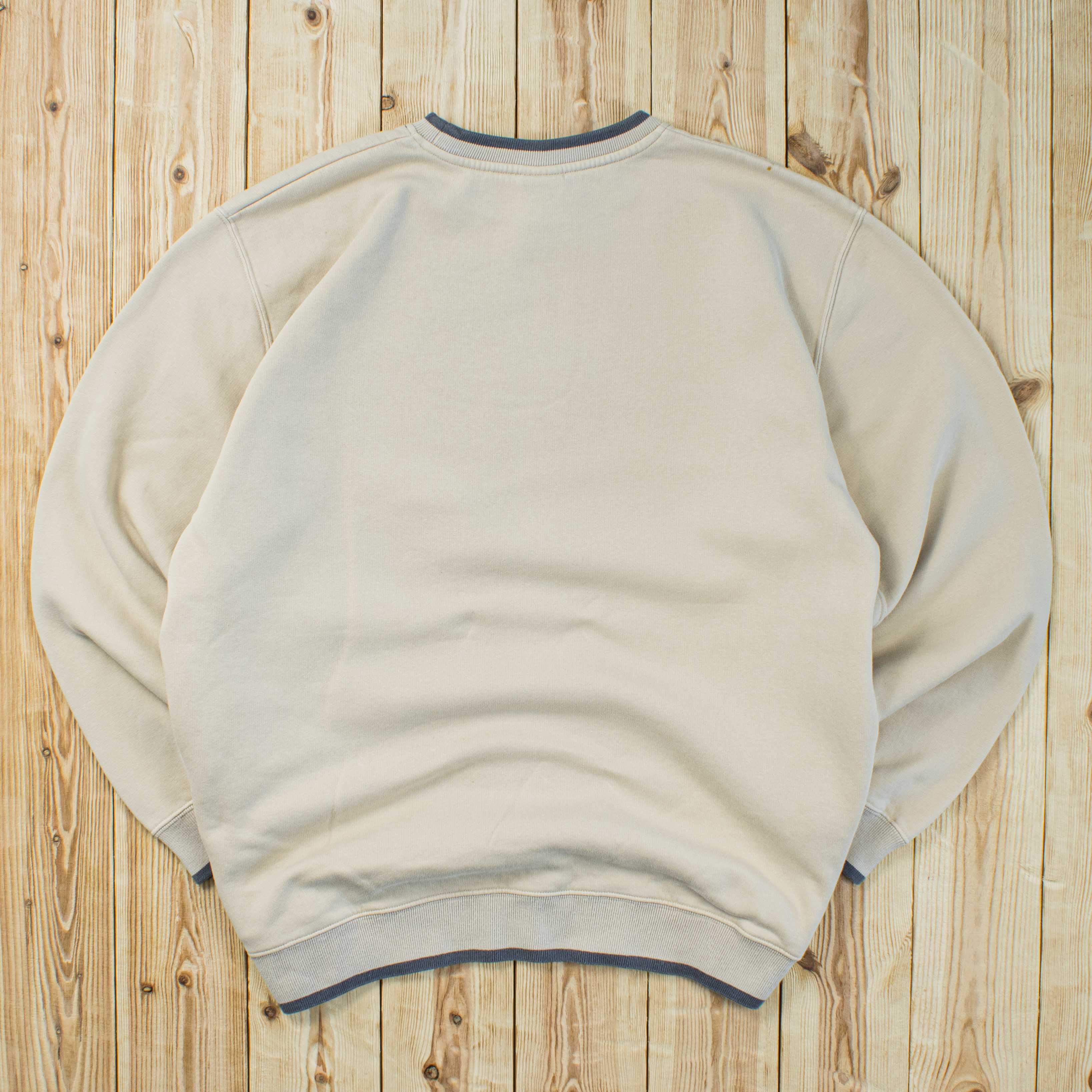 (XL) Vintage Nike Center Swoosh Embroidered Sweatshirt