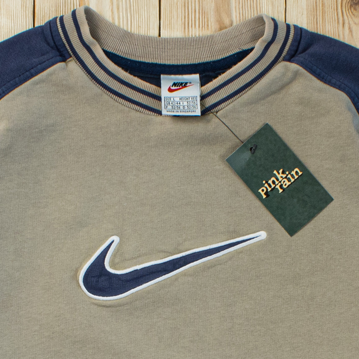 (L) Vintage Nike Swoosh Embroidered Sweatshirt