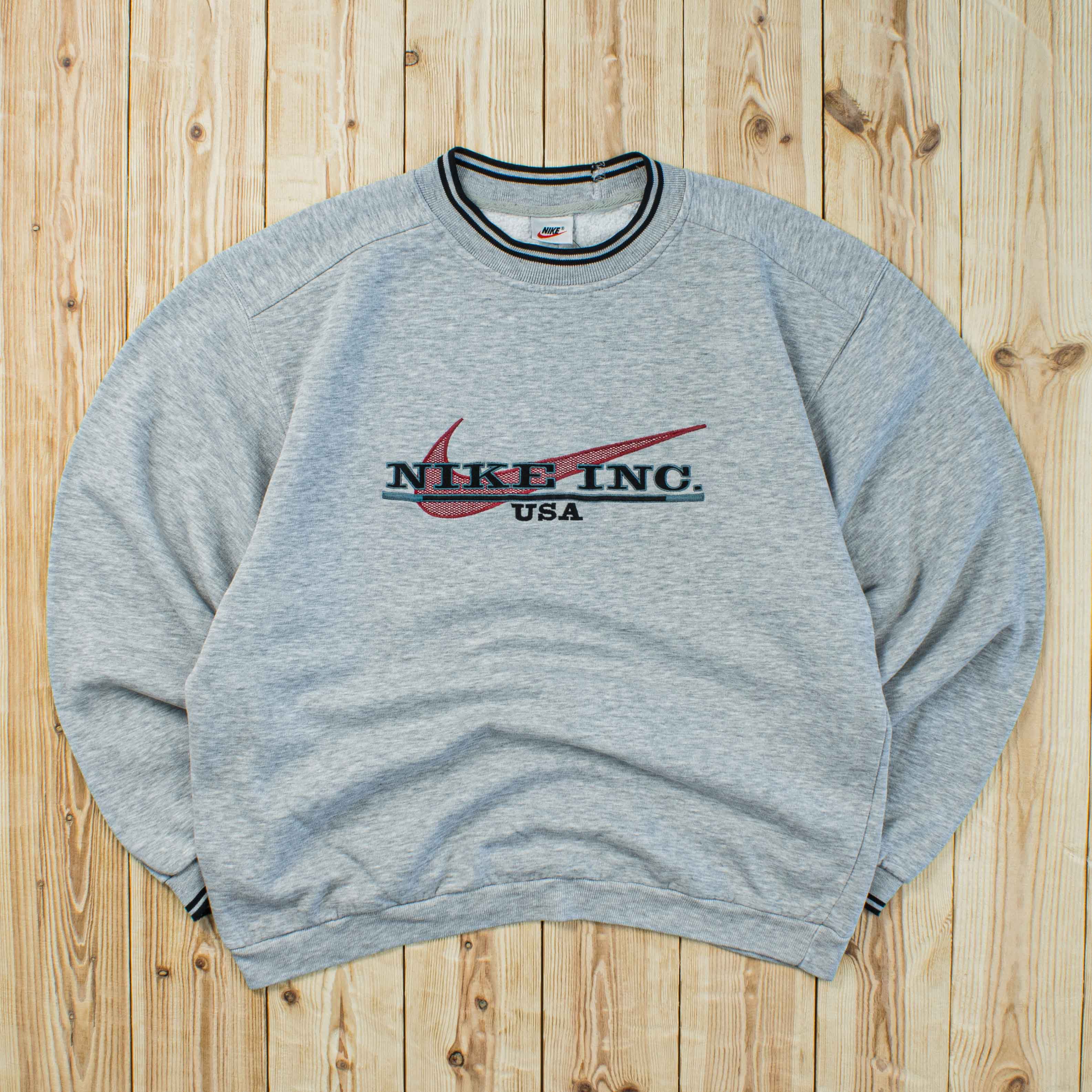 (L) Vintage Nike Inc Embroidered Sweatshirt