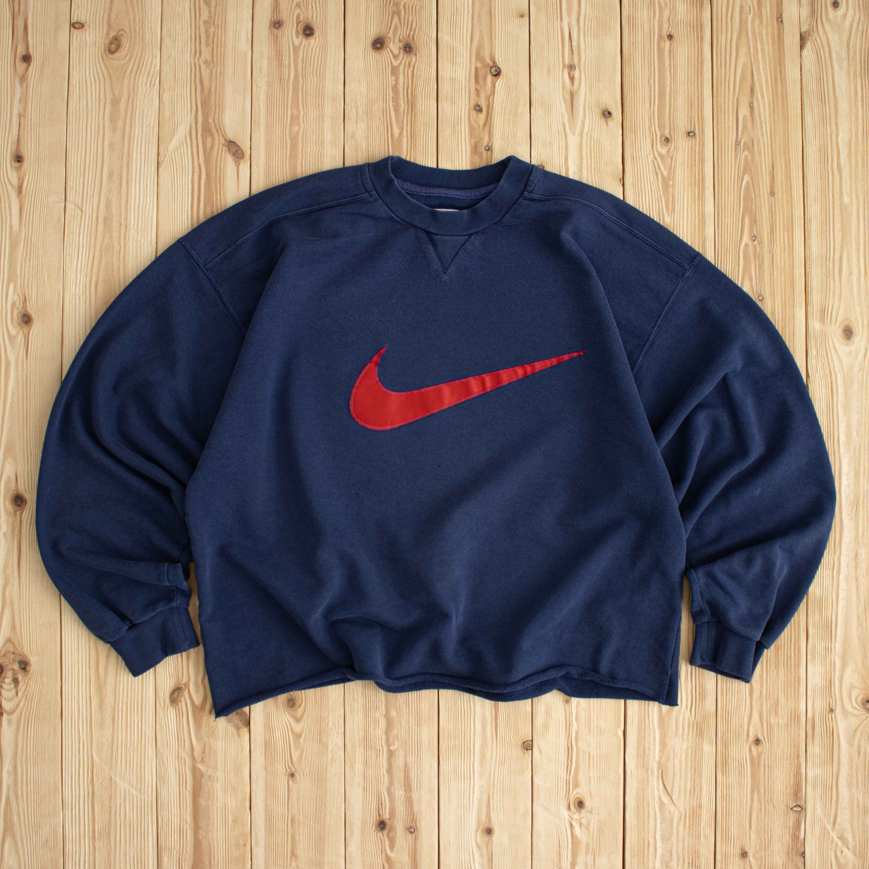(L) Vintage Nike Swoosh Embroidered Sweatshirt