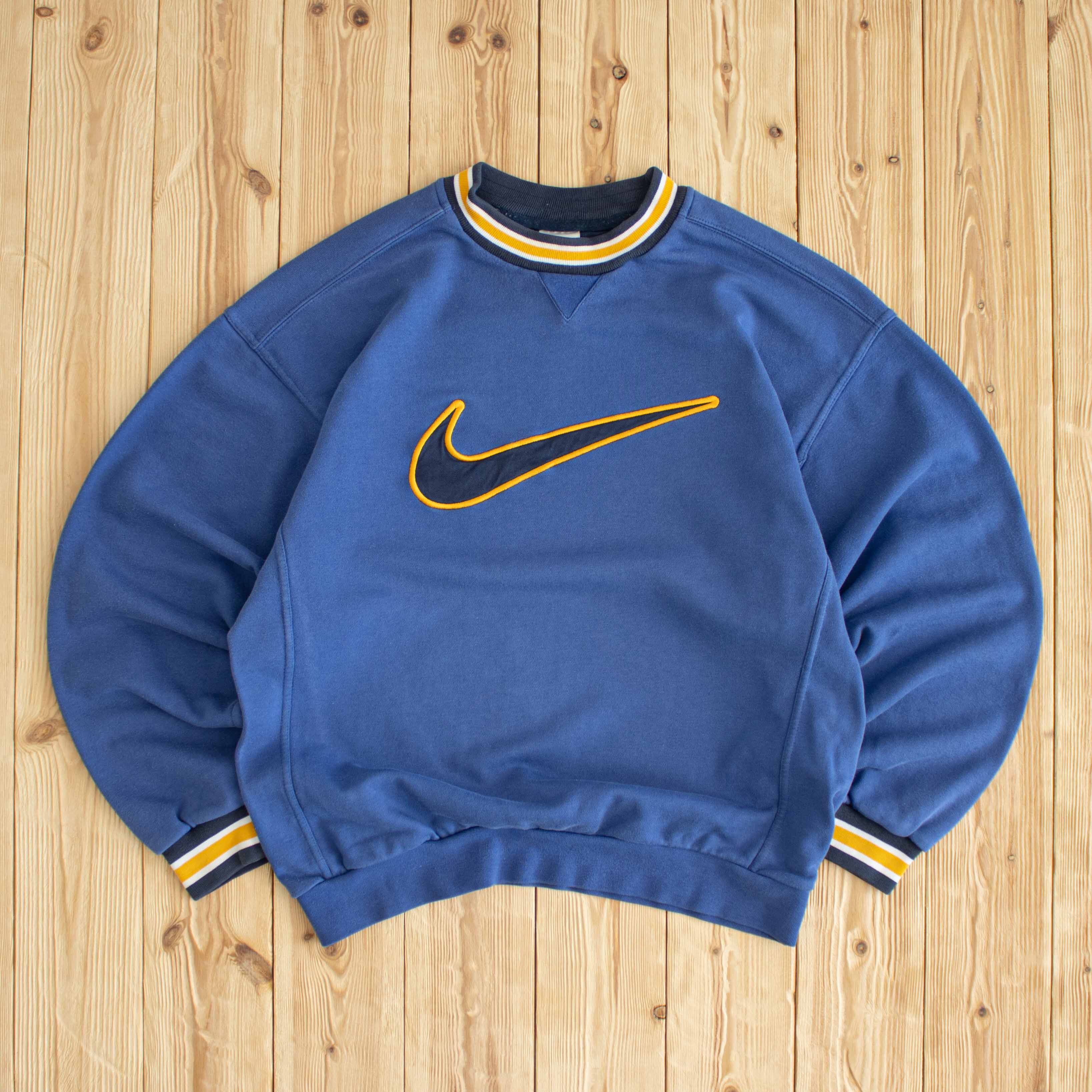 (M) Vintage Nike Swoosh Embroidered Sweatshirt