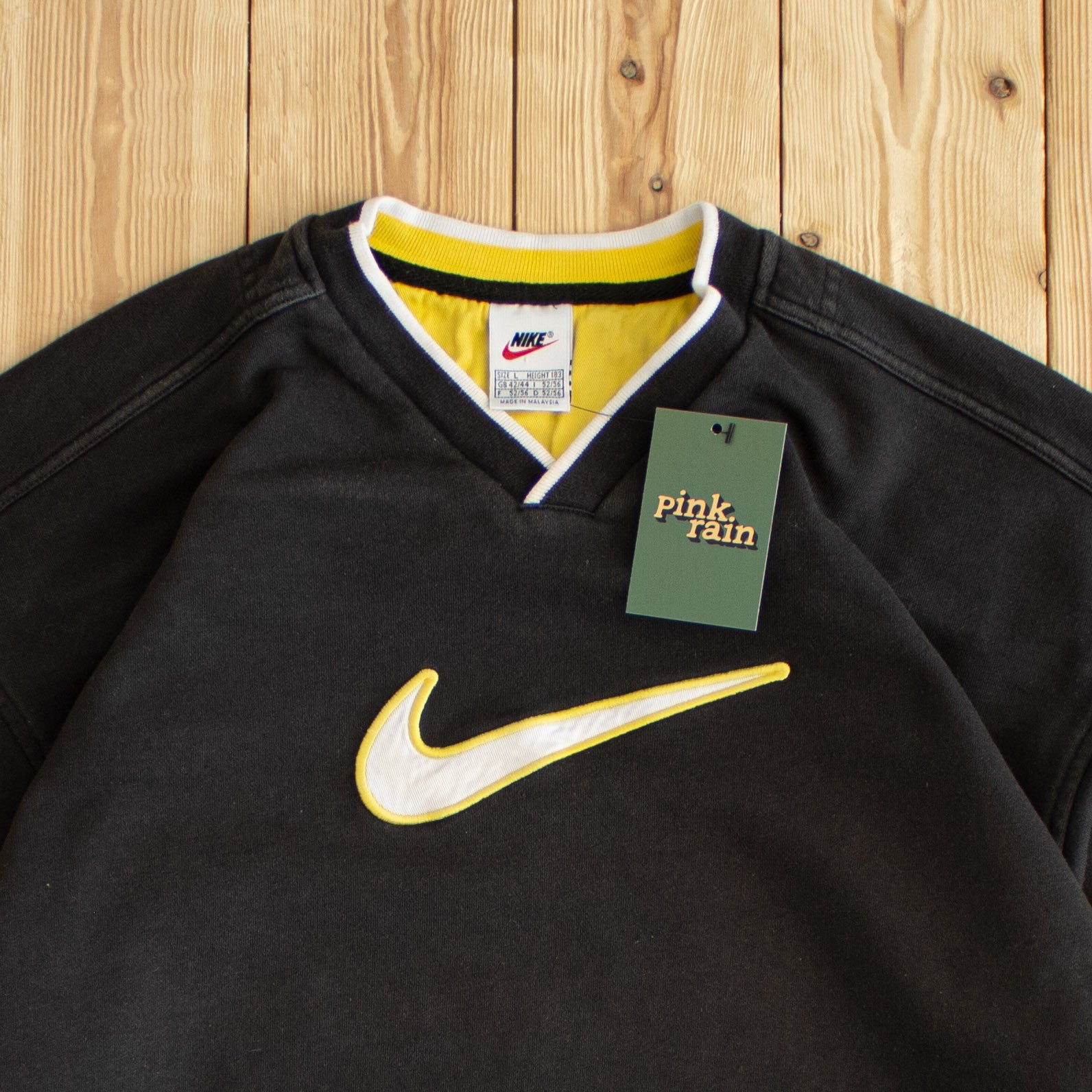(M/L) Vintage Nike Swoosh Embroidered Sweatshirt