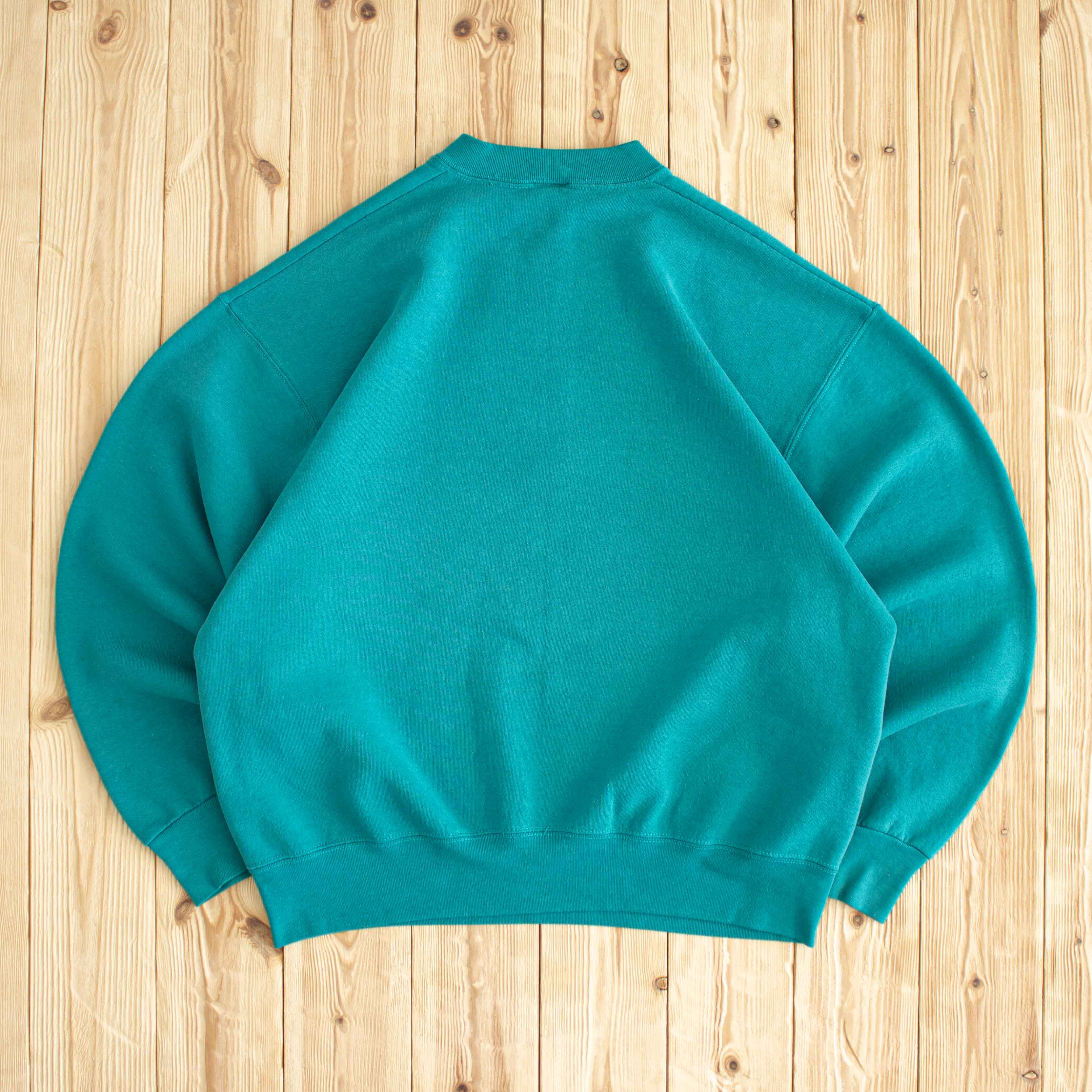(M) Vintage Guess Jeans Embroidered Sweatshirt