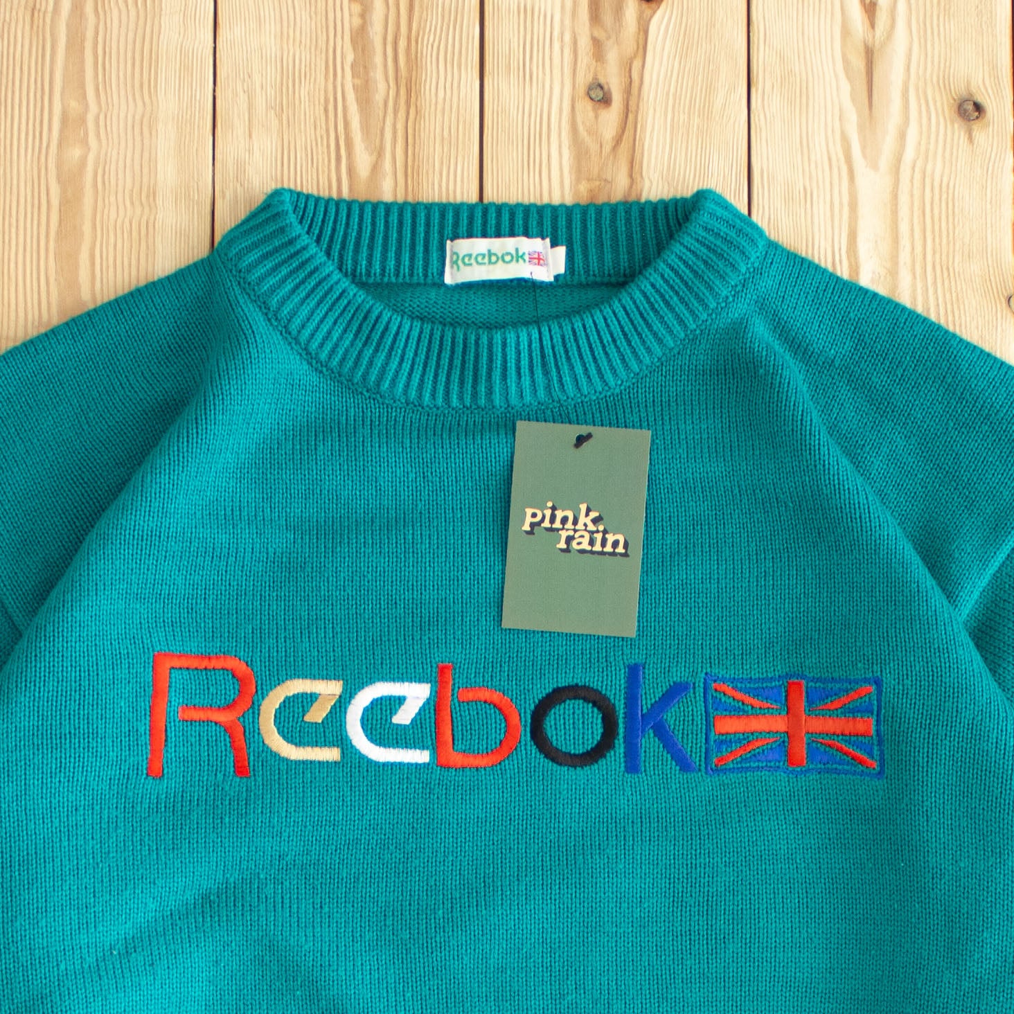(M) Vintage Reebok Spell Out Embroidered Sweater